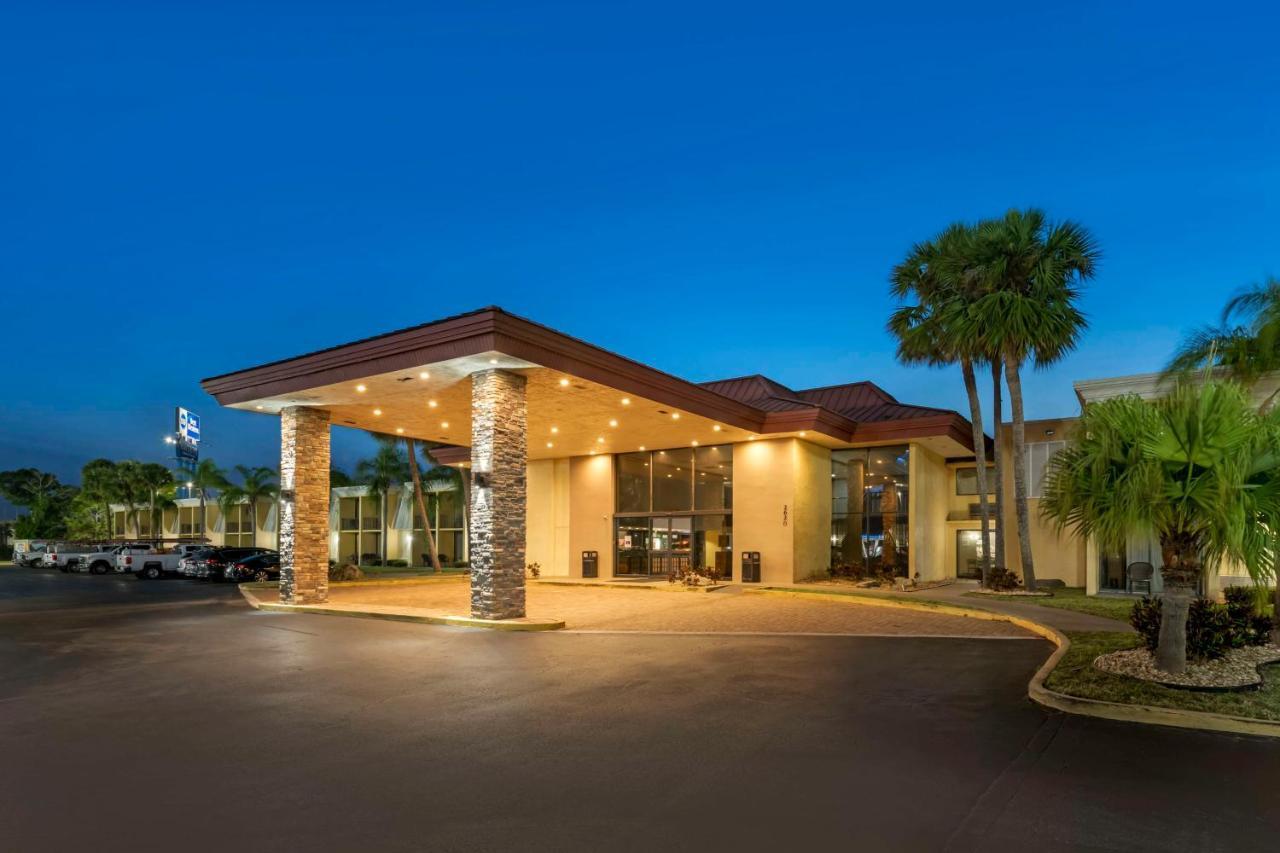 Best Western International Speedway Hotel Daytona Beach Exterior photo