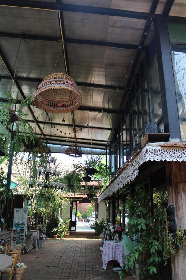 Capital O 75421 Baan Singkham Boutique Resort Chiang Mai Exterior photo