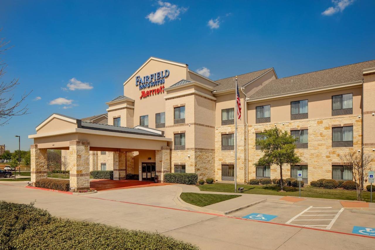 Fairfield Inn And Suites By Marriott Dallas Mansfield Exterior photo