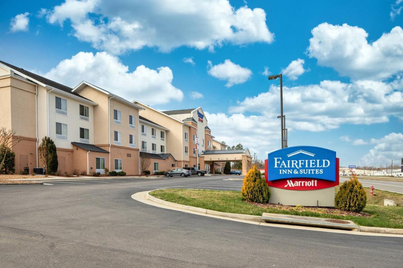 Fairfield Inn And Suites By Marriott South Boston Exterior photo