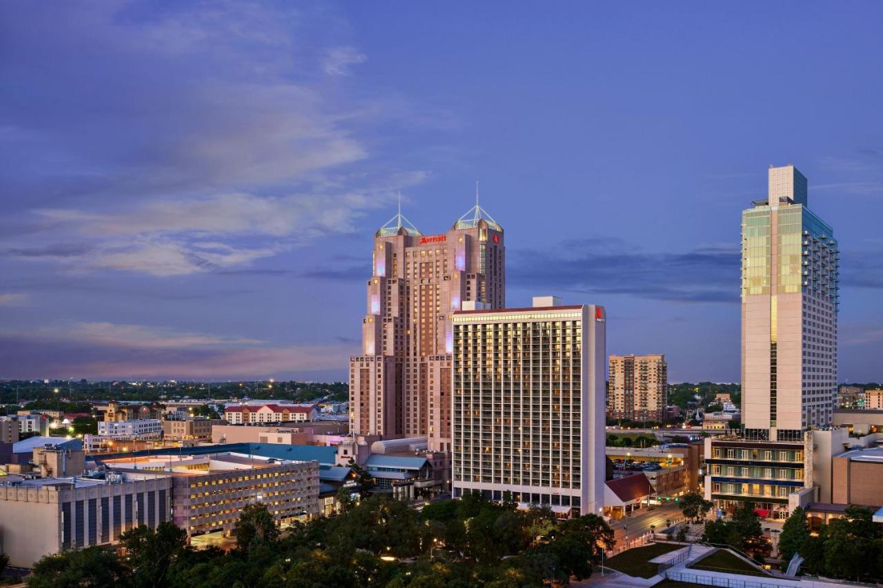 San Antonio Marriott Riverwalk Exterior photo