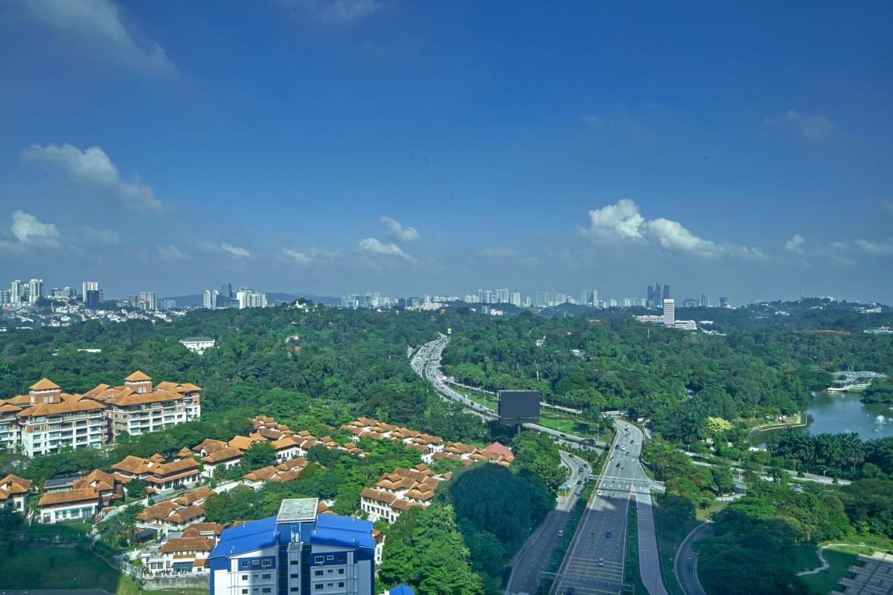 Le Meridien Kuala Lumpur Exterior photo