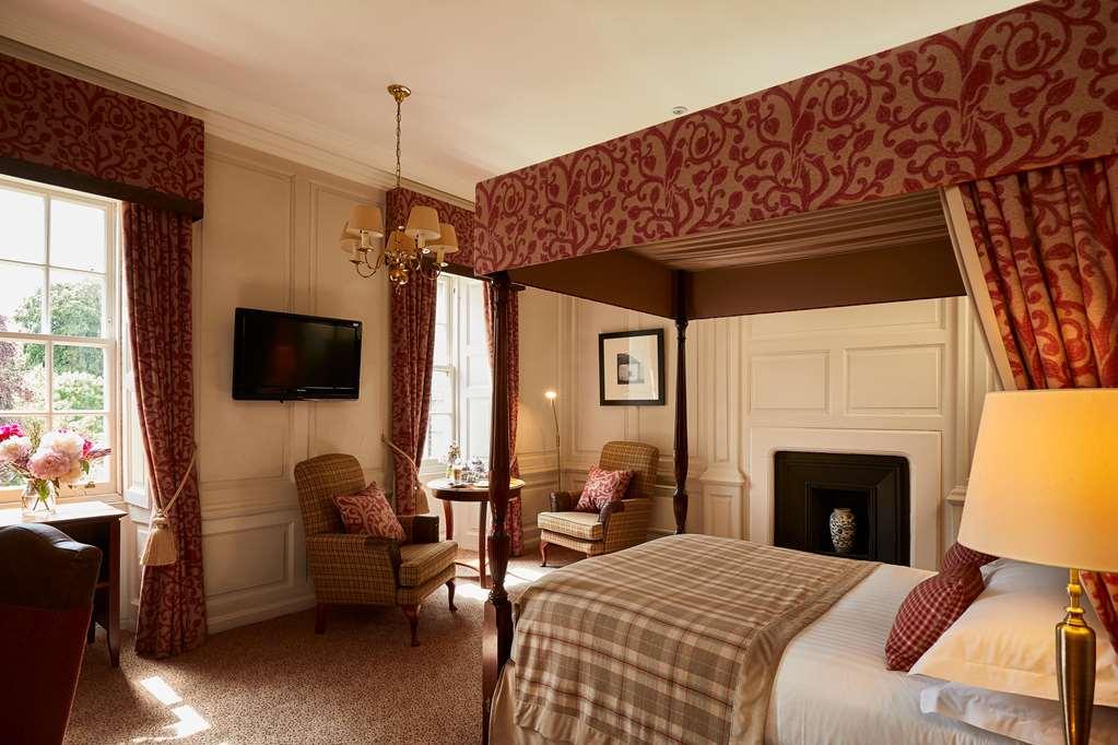 Macdonald Houstoun House Hotel Uphall Room photo