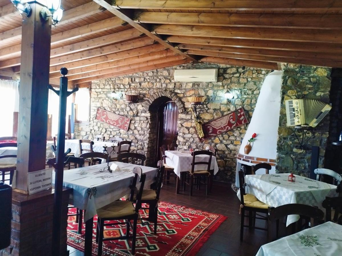 Guva Mangalem Hotel Restaurant Berat Exterior photo
