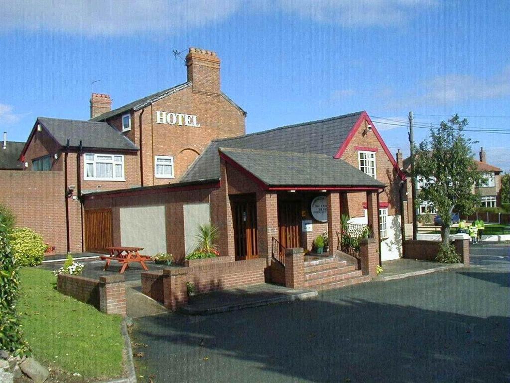 The Dodington Lodge Hotel Whitchurch  Exterior photo