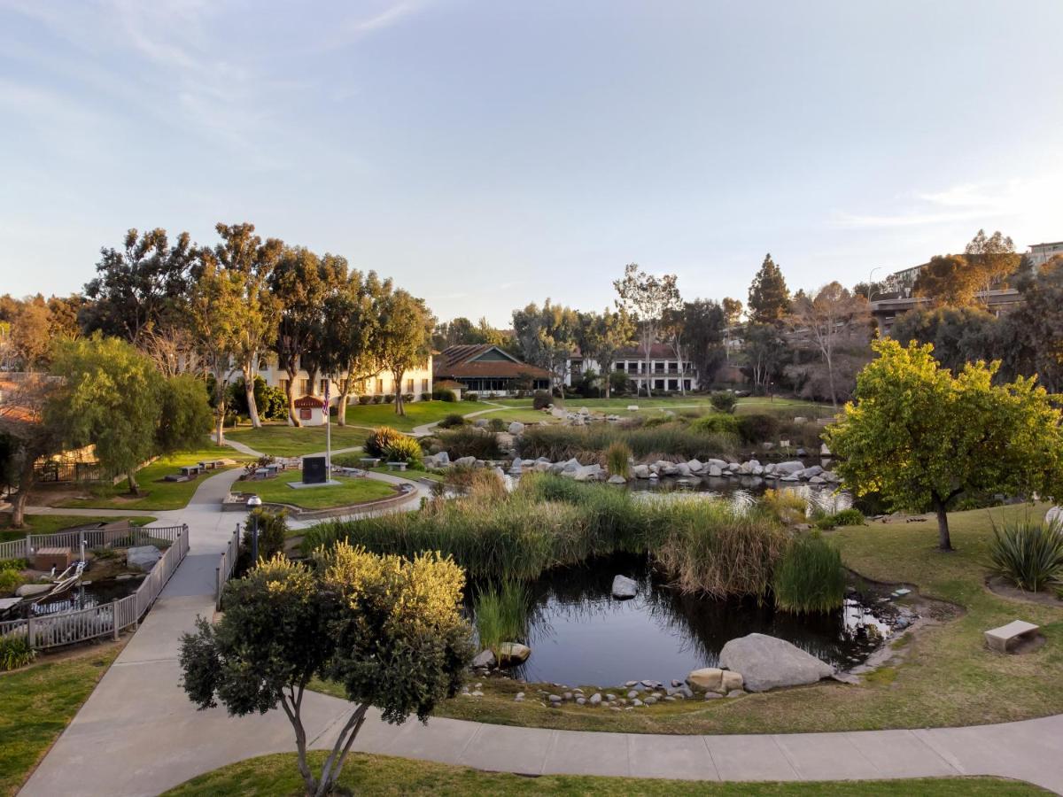 Courtyard By Marriott San Diego Rancho Bernardo Exterior photo