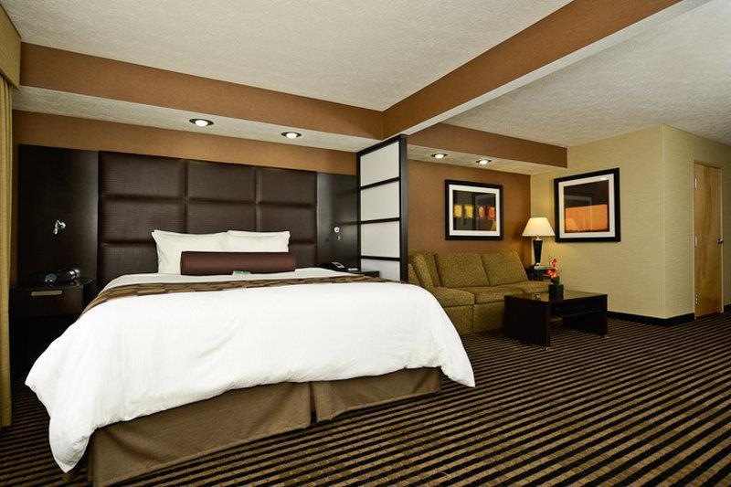 Best Western Plus Atrea Airport Inn And Suites Plainfield Room photo