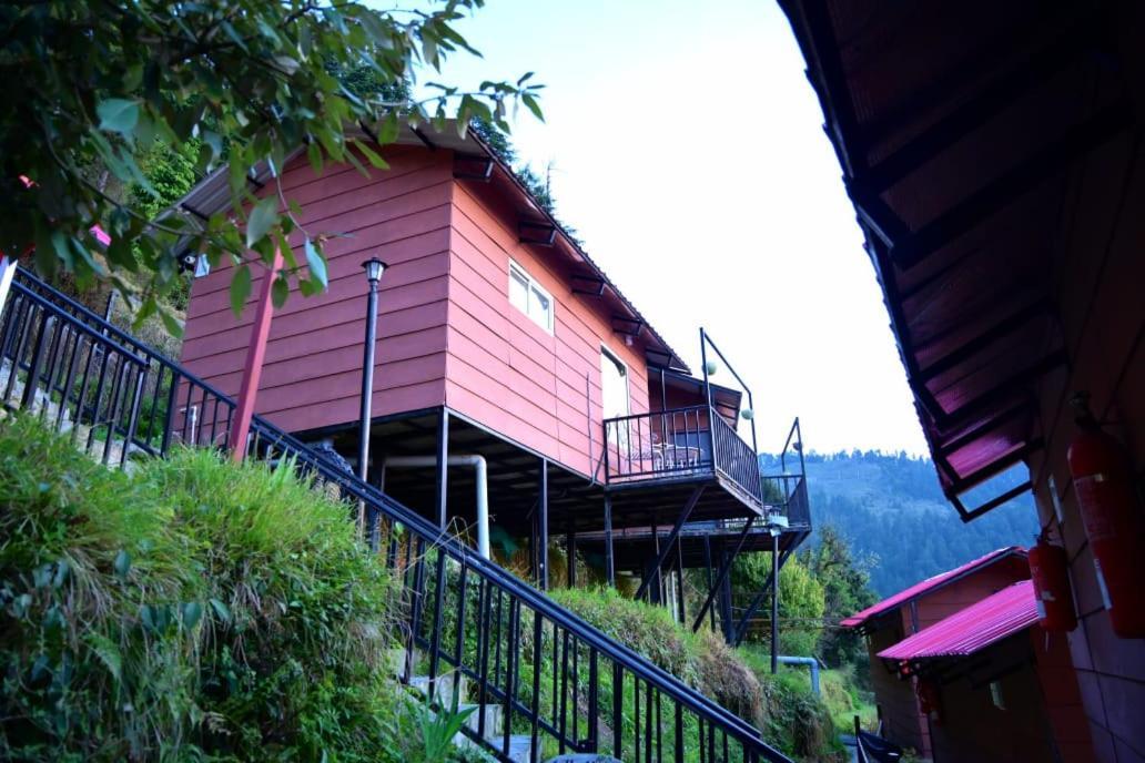 Aamod Resorts Dalhousie ! Luxury Cottage Resort Exterior photo