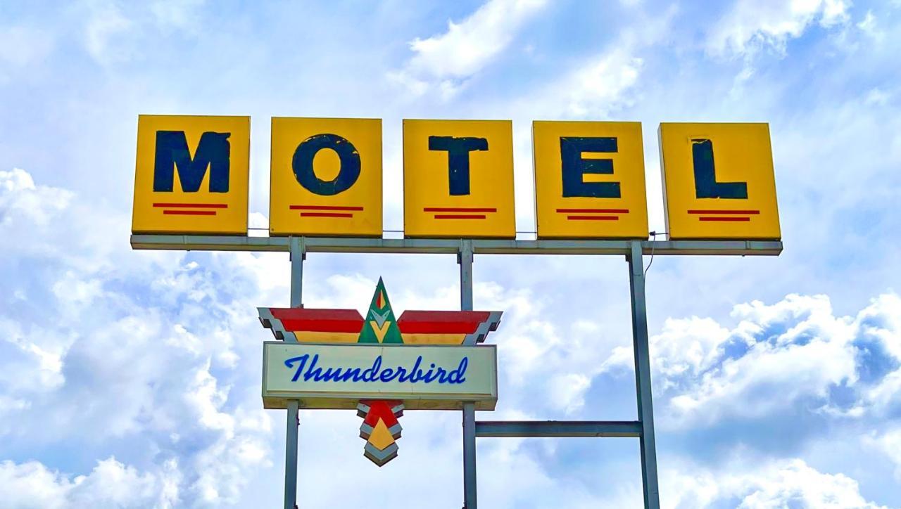 Thunderbird Motel Hillsboro Exterior photo
