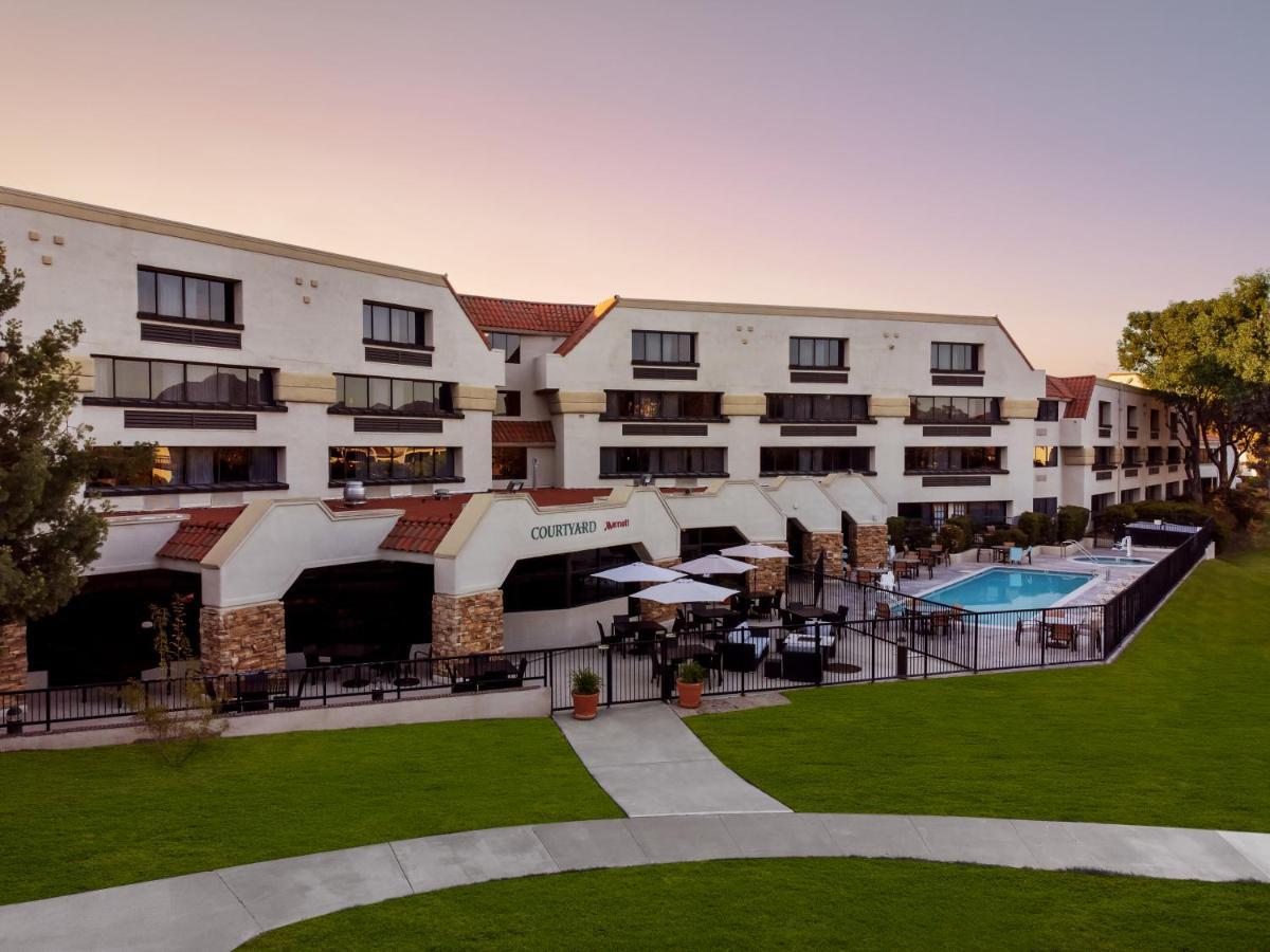 Courtyard By Marriott San Diego Rancho Bernardo Exterior photo