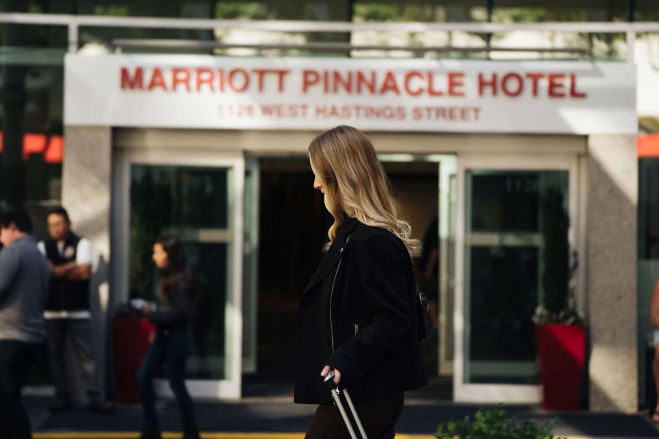 Vancouver Marriott Pinnacle Downtown Hotel Exterior photo