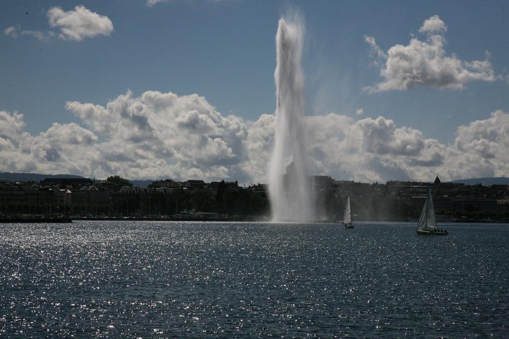 Floatinn Boat-Bnb Geneva Exterior photo