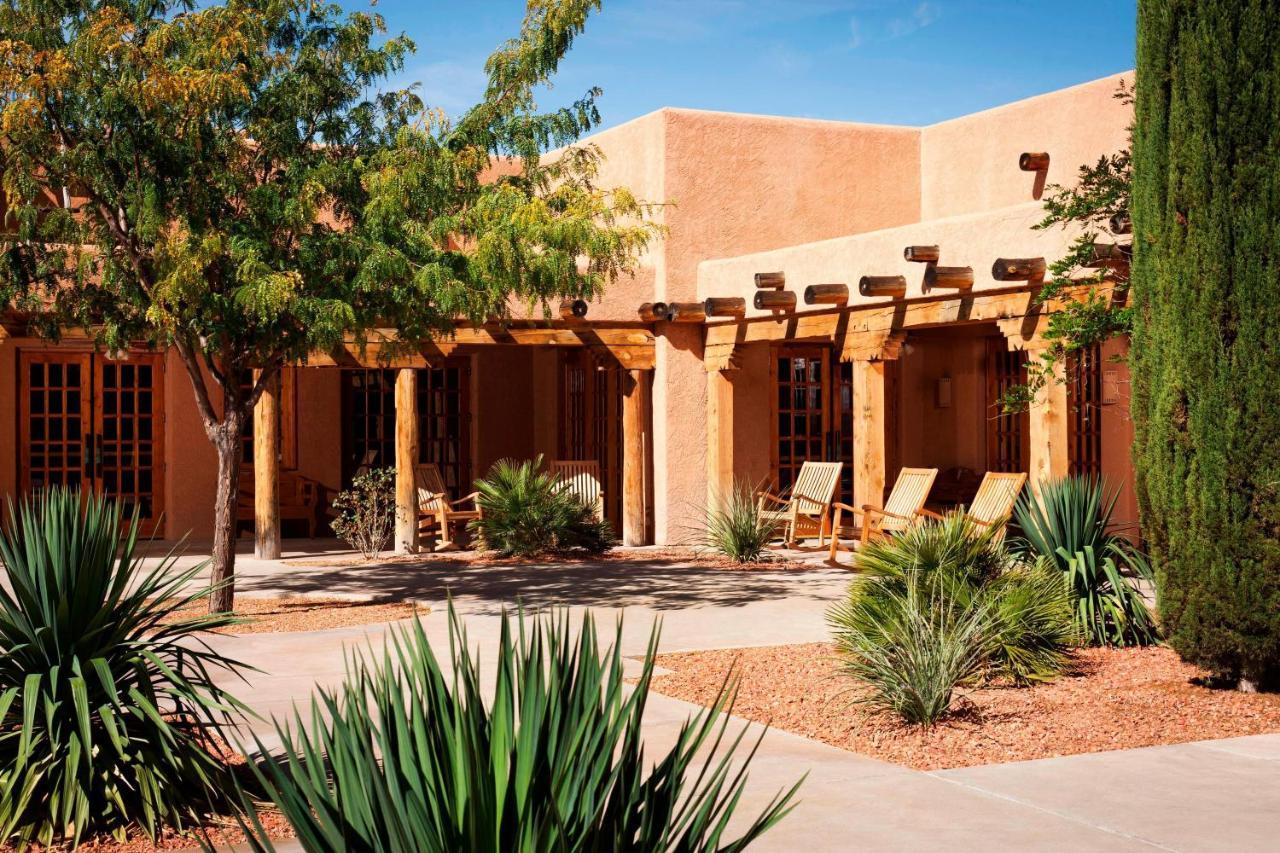 Courtyard Page At Lake Powell Exterior photo