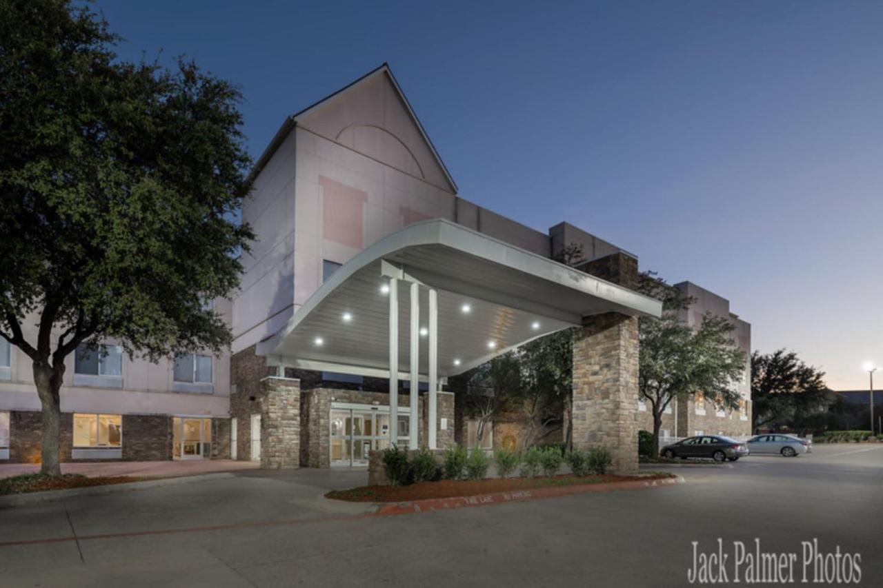 Fairfield Inn By Marriott Las Colinas Irving Exterior photo