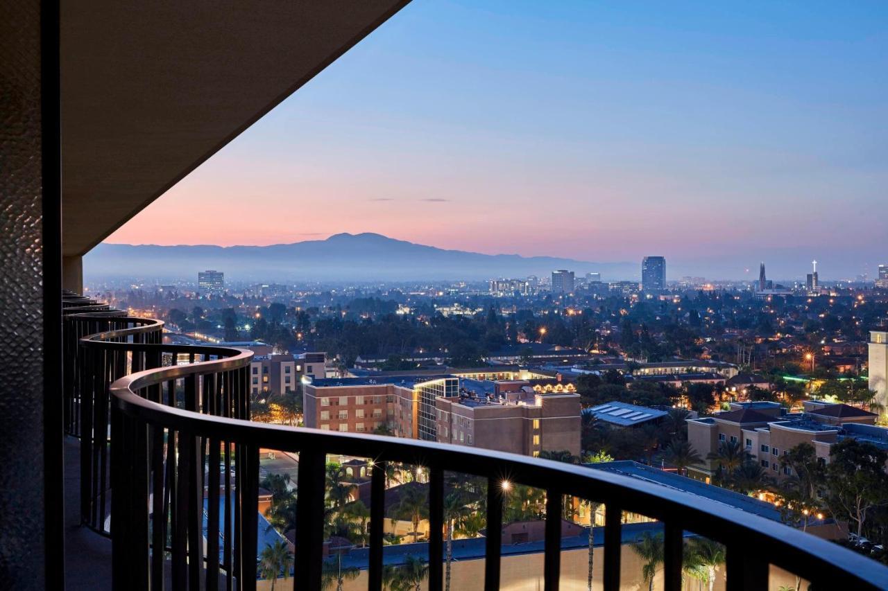 Anaheim Marriott Hotel Exterior photo