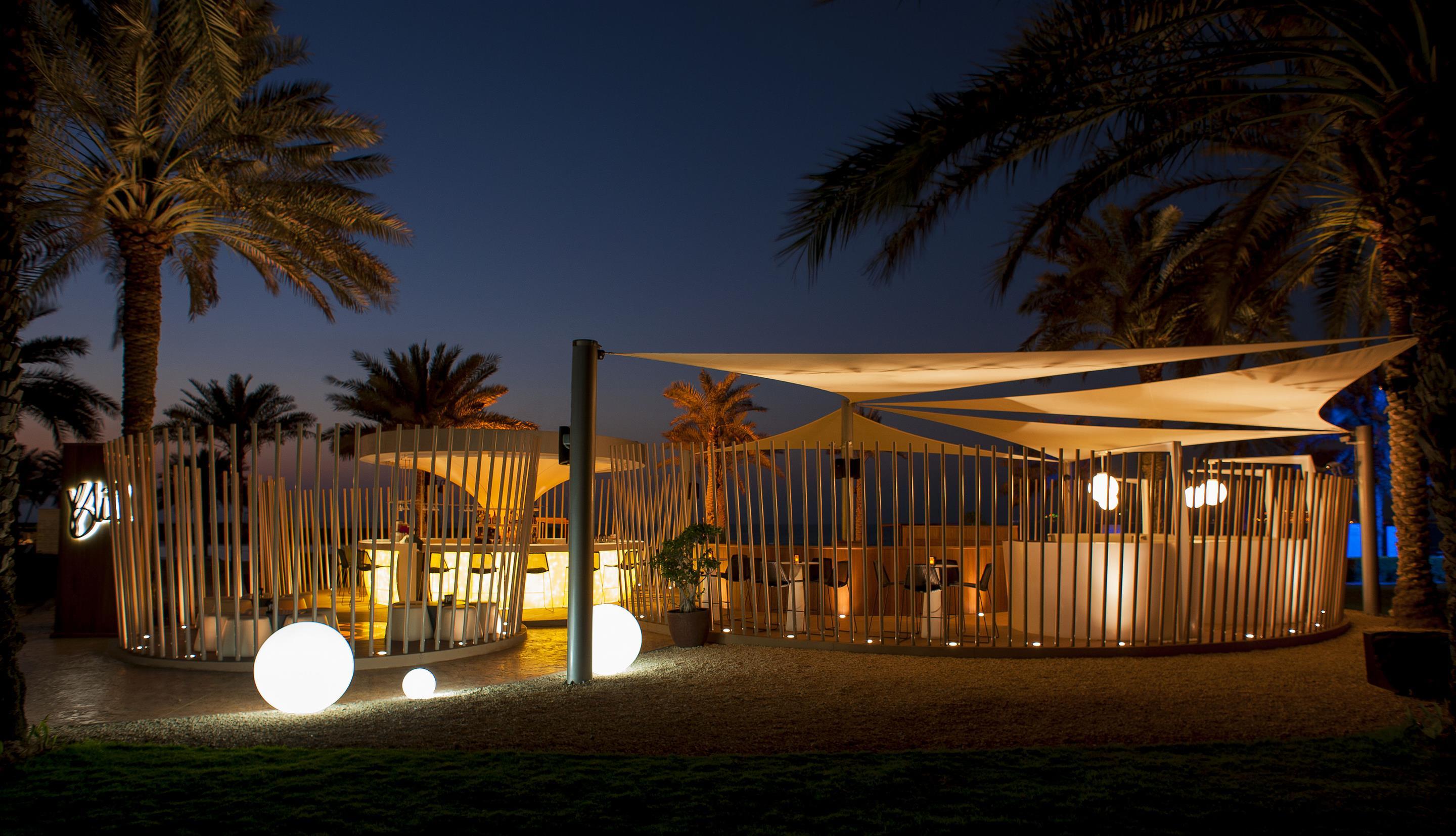 Sheraton Jumeirah Beach Resort Dubai Exterior photo