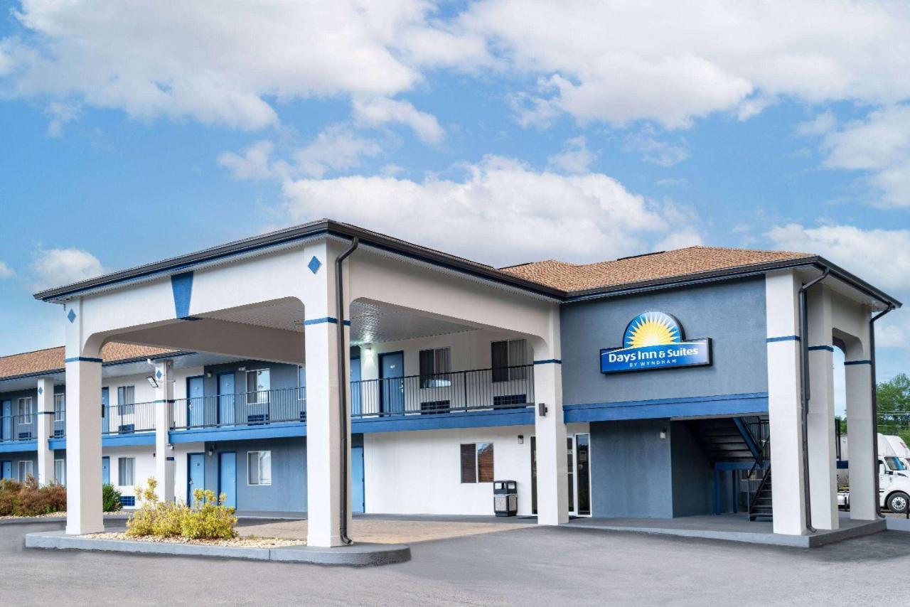 Days Inn By Wyndham Hamilton Exterior photo