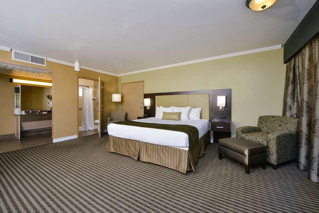 Best Western Royal Sun Inn & Suites Tucson Room photo
