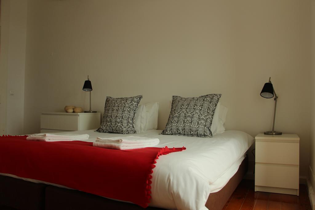 Santos River Apartments Lisbon Room photo