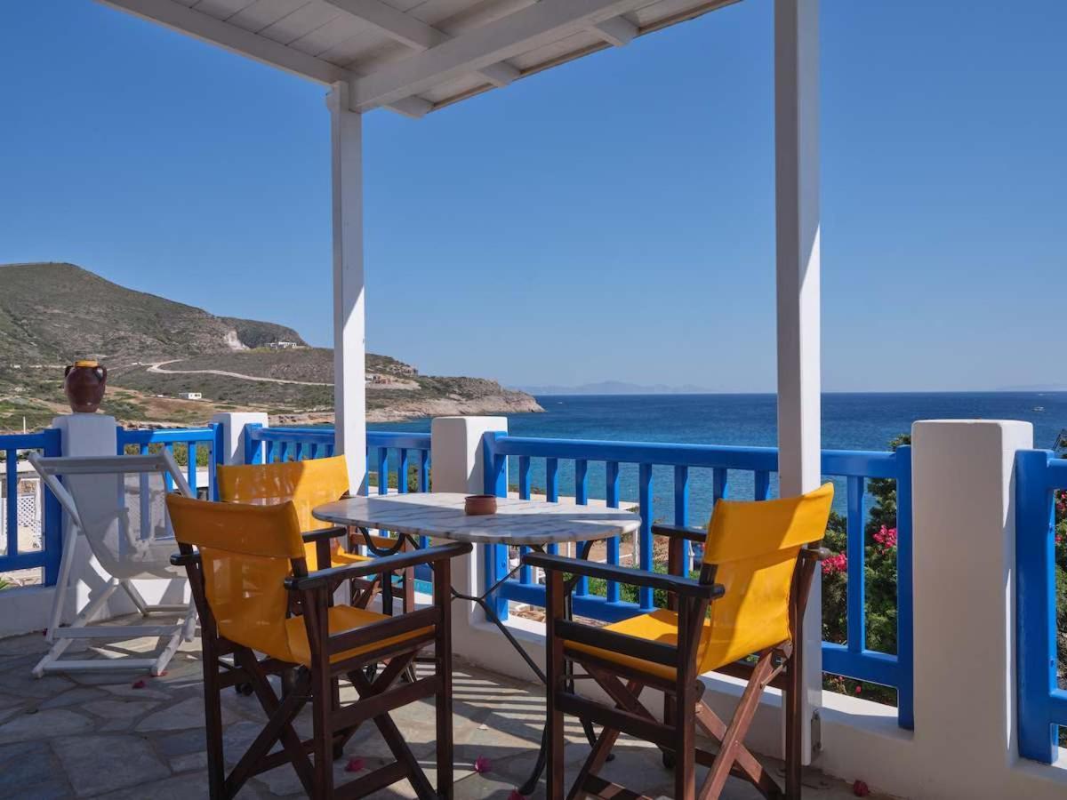 Blue Dolphin Antiparos Villas And Suites Agios Georgios  Exterior photo