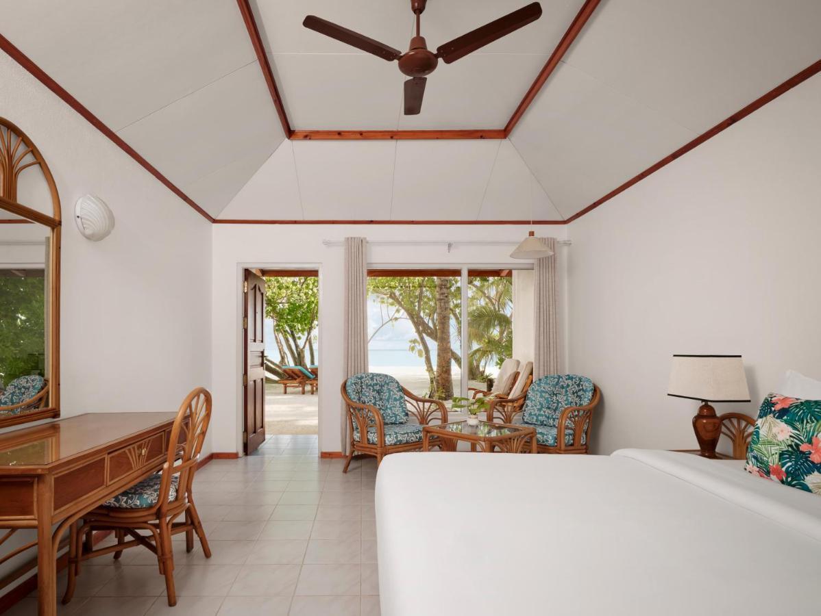 Villa Park Sun Island Resort Maamigili Island Room photo