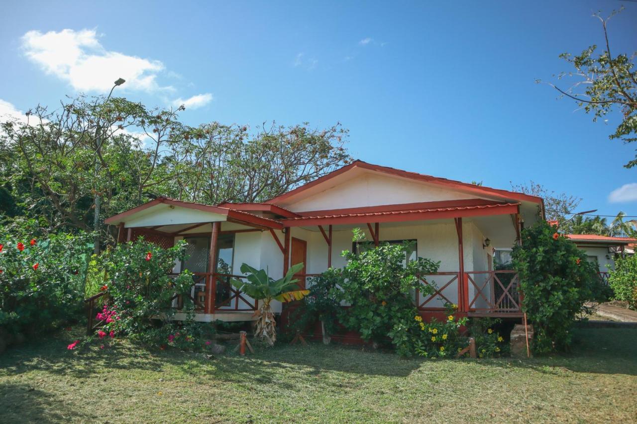 Cabanas Mana Nui Inn Hanga Roa Exterior photo