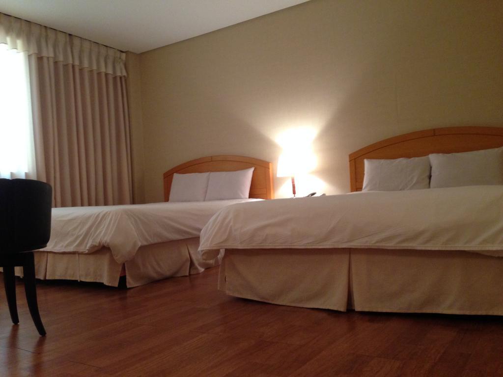 Daedong Hotel Jeju Room photo