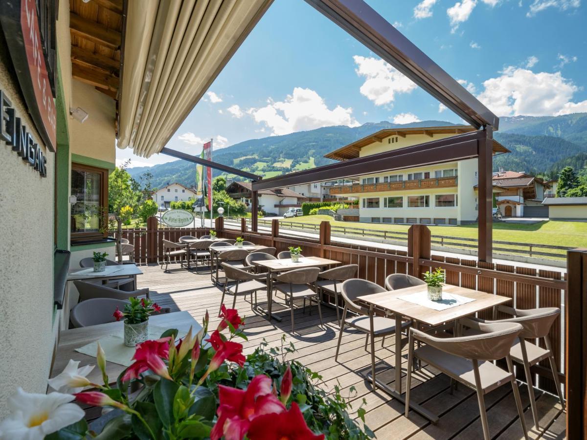 Hotel Alpina Ried im Zillertal Exterior photo