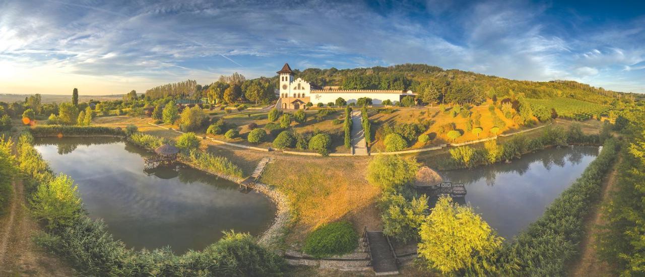 Chateau Purcari Exterior photo