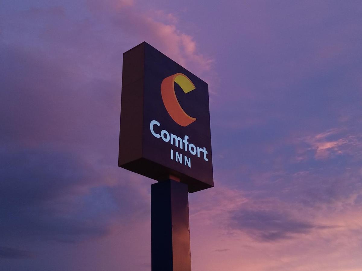 Comfort Inn Marion Near Downtown & Blue Ridge Pkwy Exterior photo