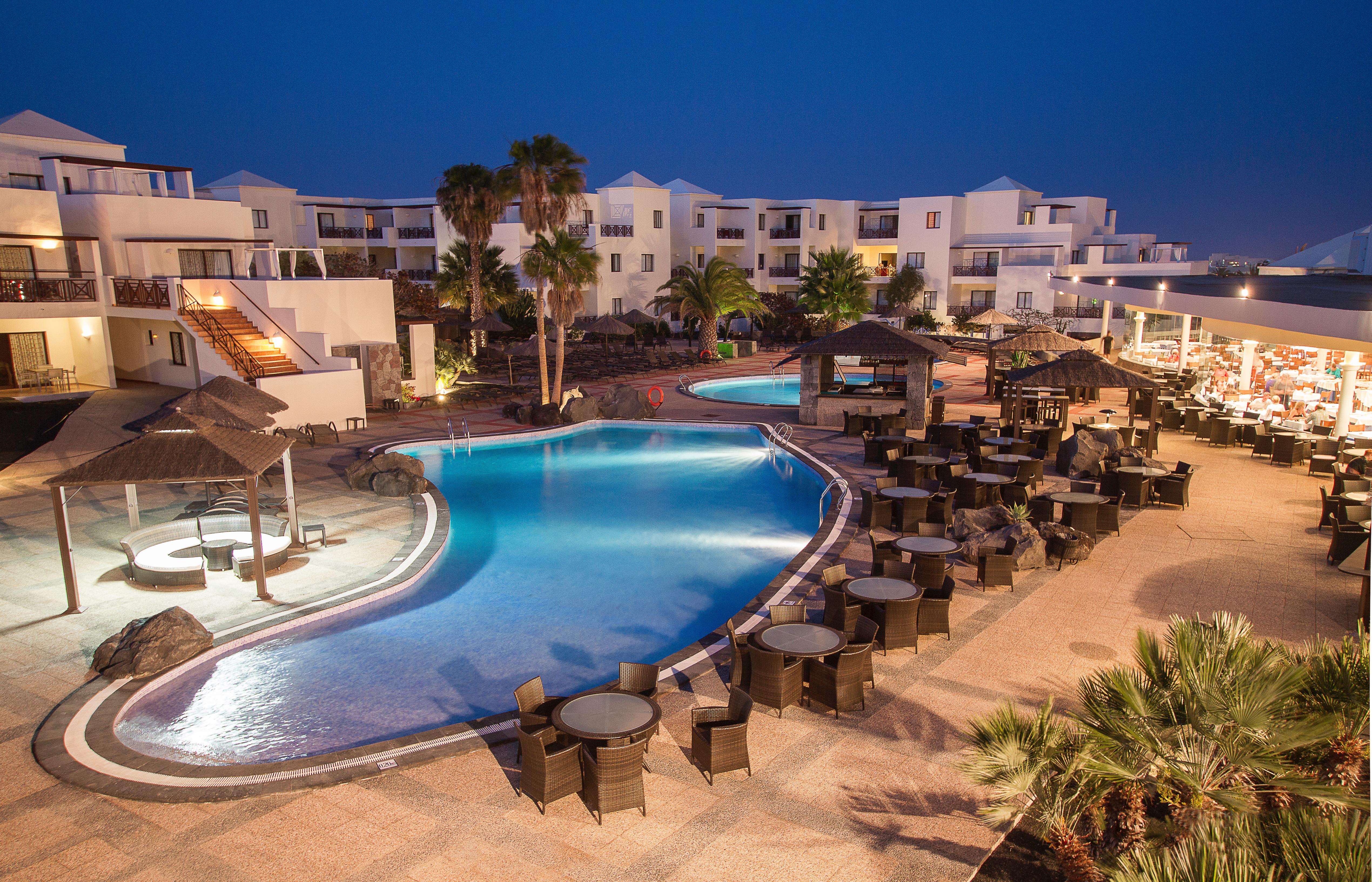 Vitalclass Lanzarote Resort (Adults Only) Costa Teguise Exterior photo