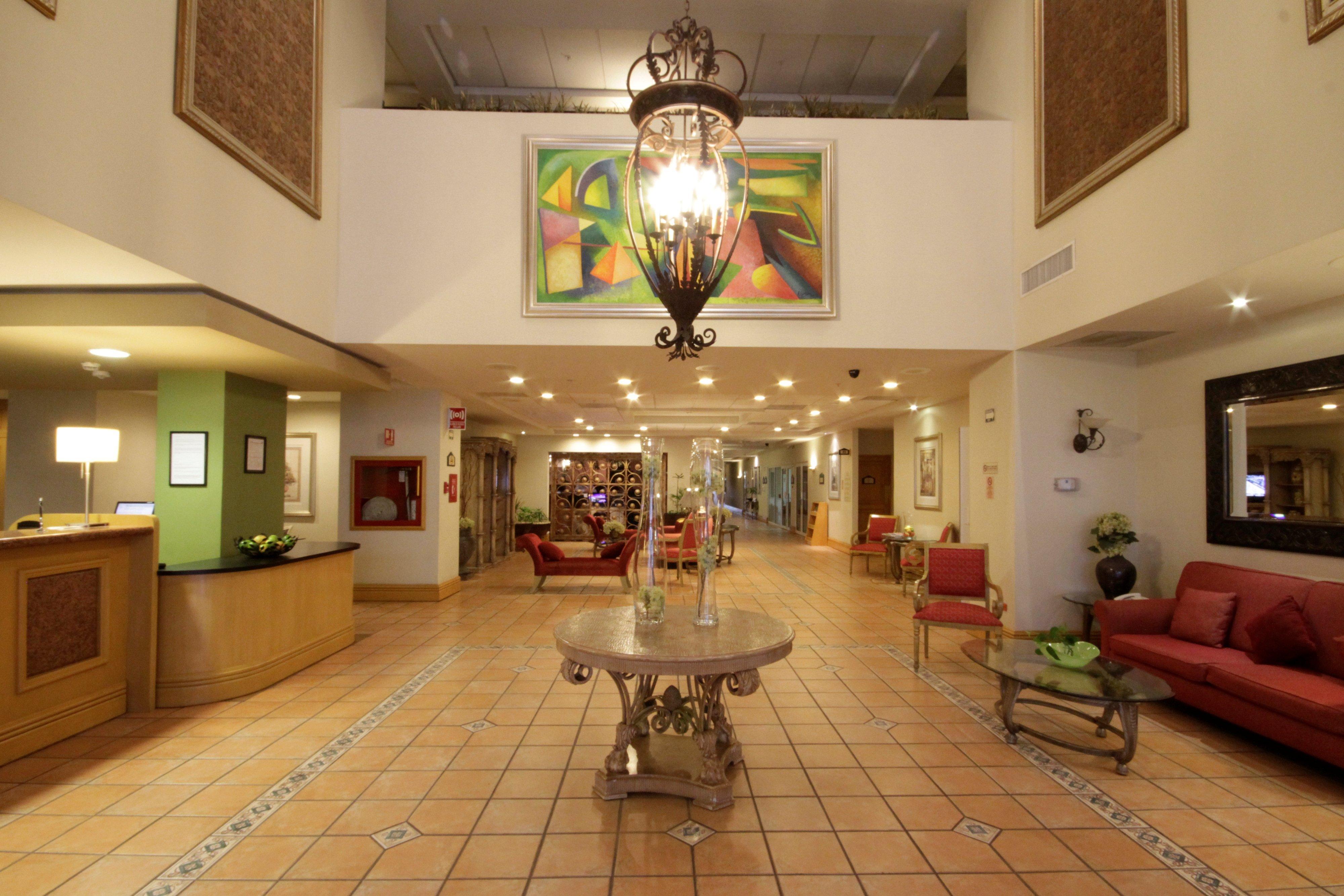 Holiday Inn Express Silao-Aeropuerto Bajio, An Ihg Hotel Exterior photo