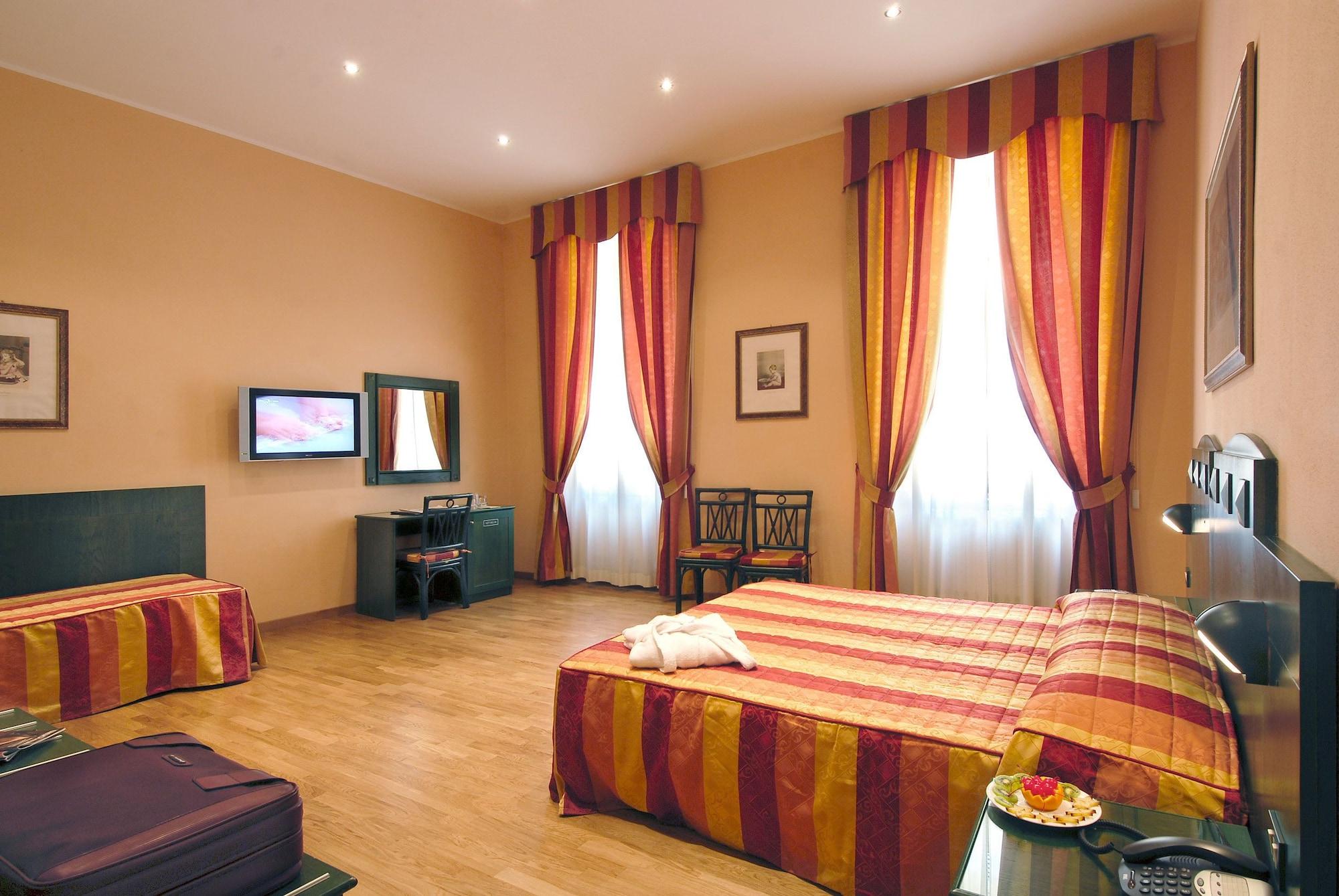 Hotel Bologna Pisa Room photo