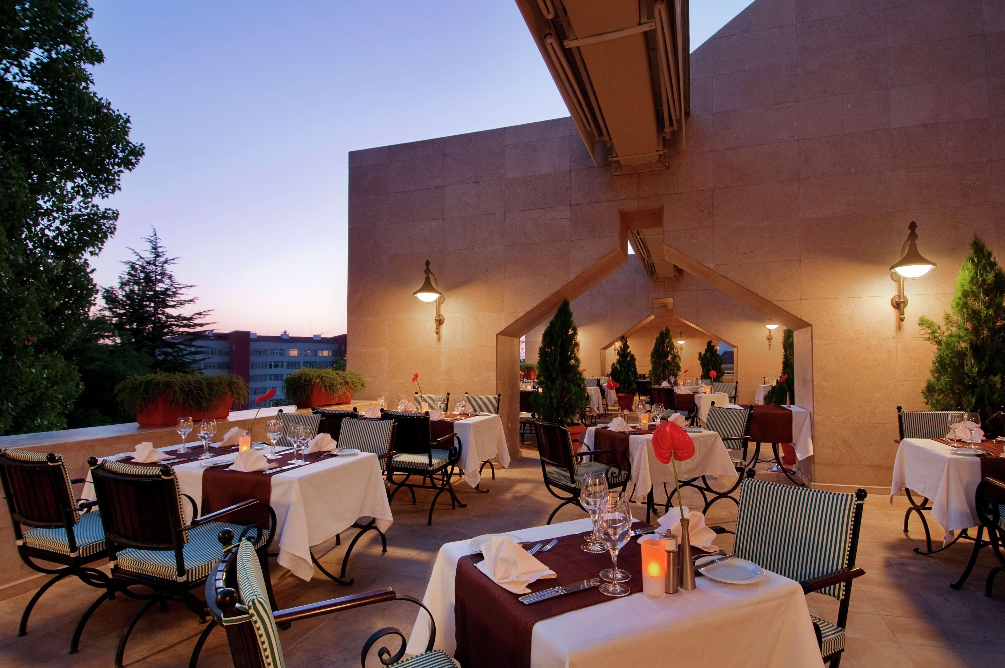 Ankara Hiltonsa Hotel Restaurant photo