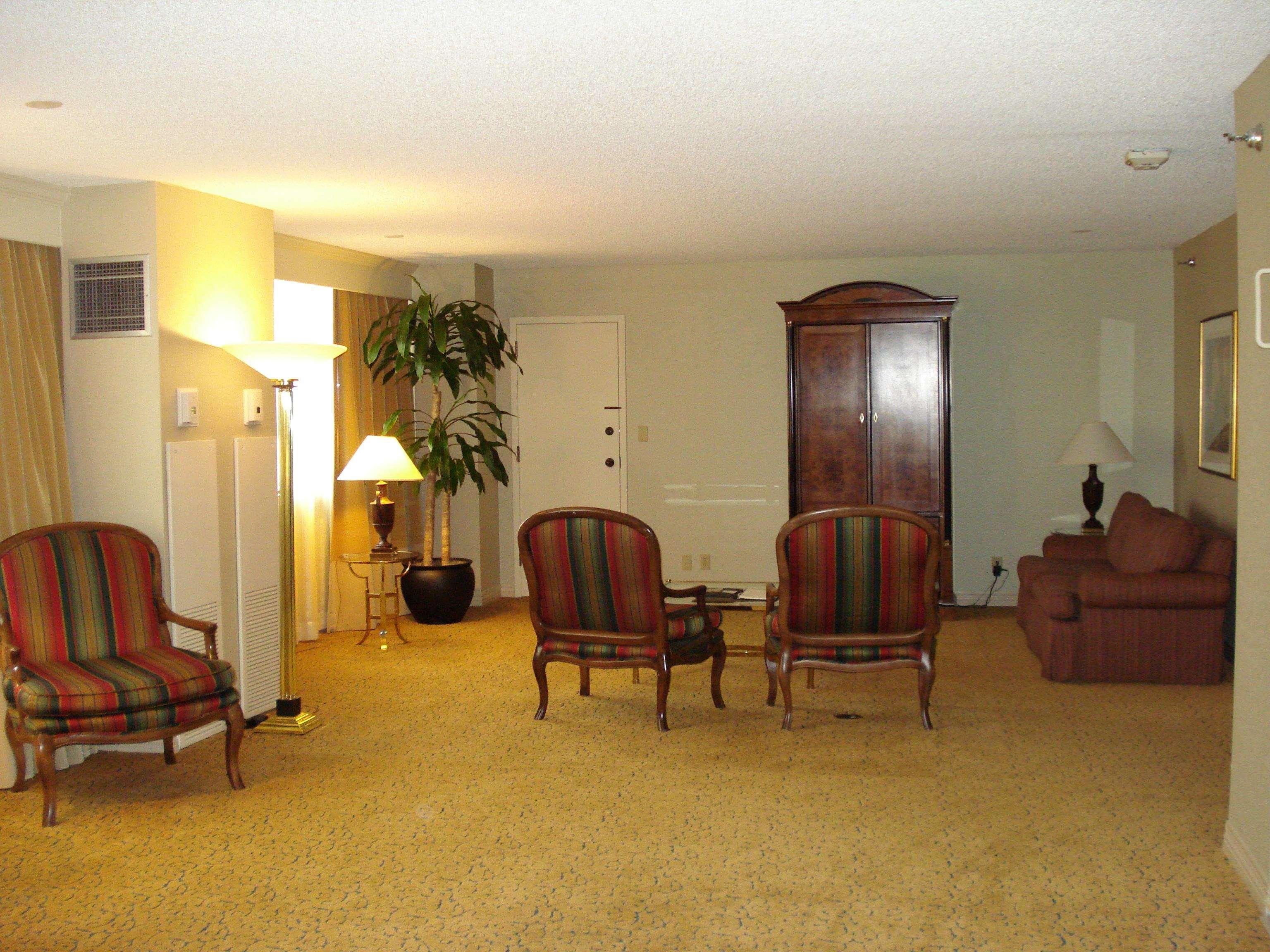 Doubletree By Hilton Tulsa Downtown Hotel Room photo