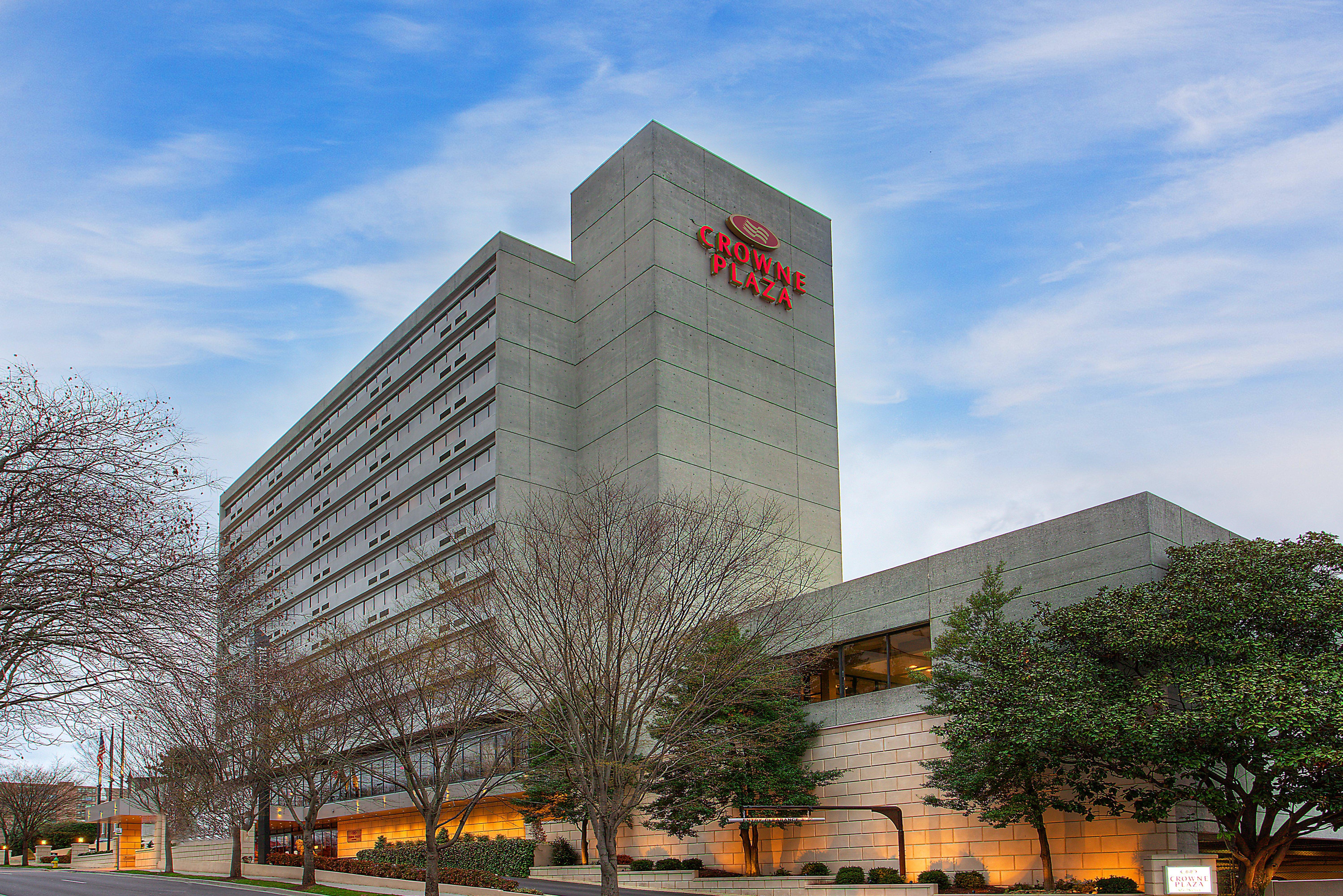 Crowne Plaza Knoxville Downtown University, An Ihg Hotel Exterior photo