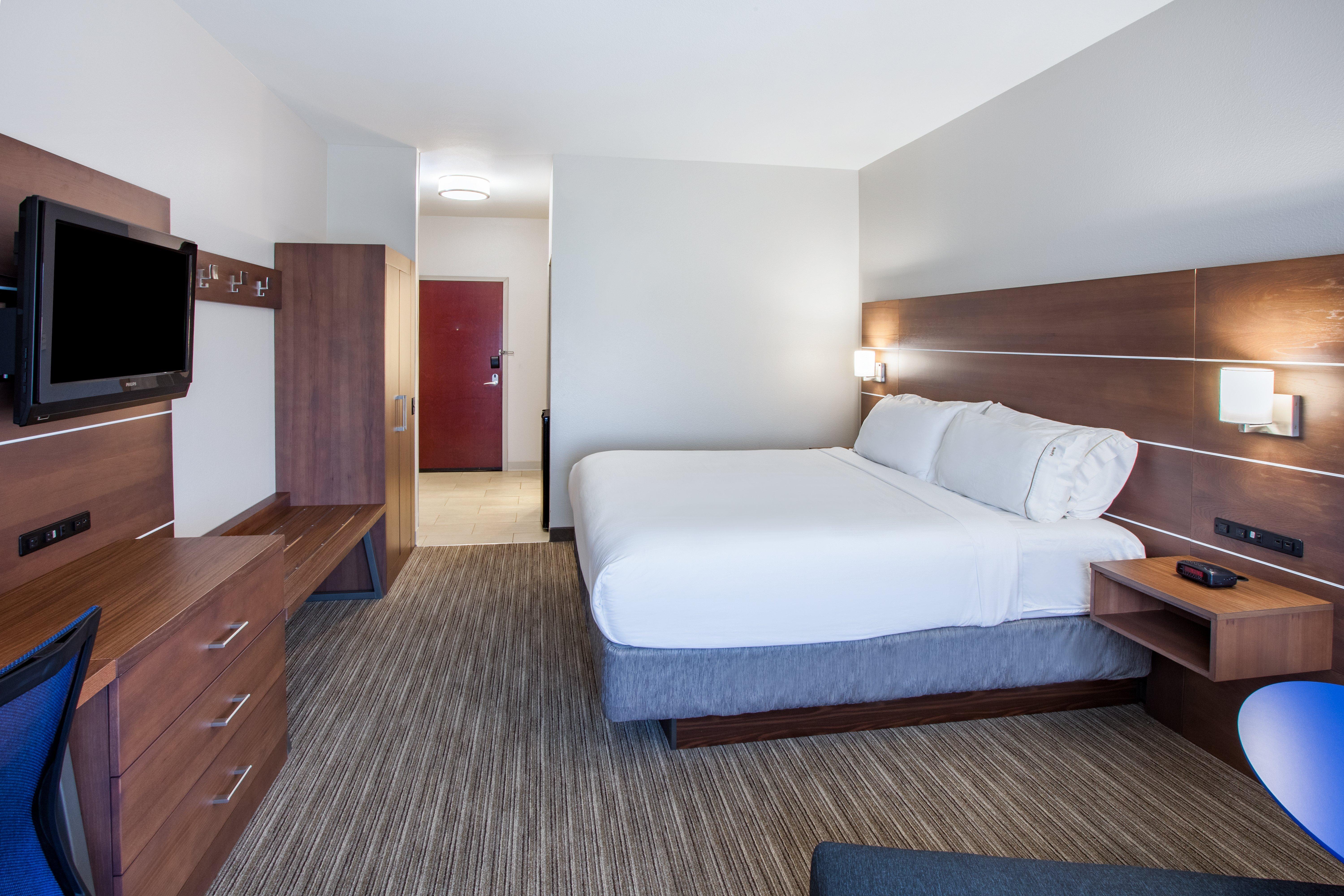 Holiday Inn Express & Suites Texarkana, An Ihg Hotel Exterior photo