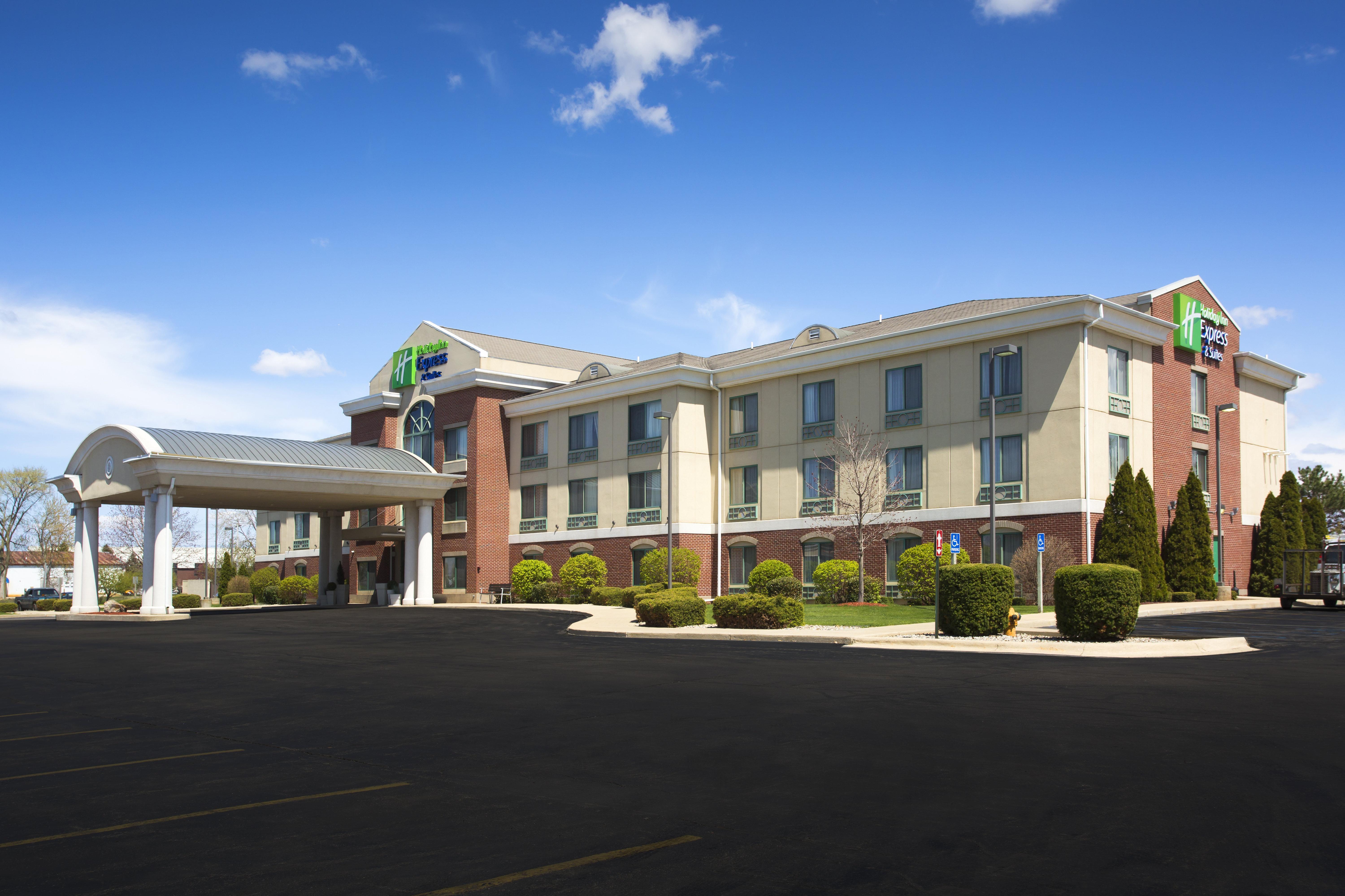 Holiday Inn Express Hotel & Suites Kalamazoo, An Ihg Hotel Exterior photo