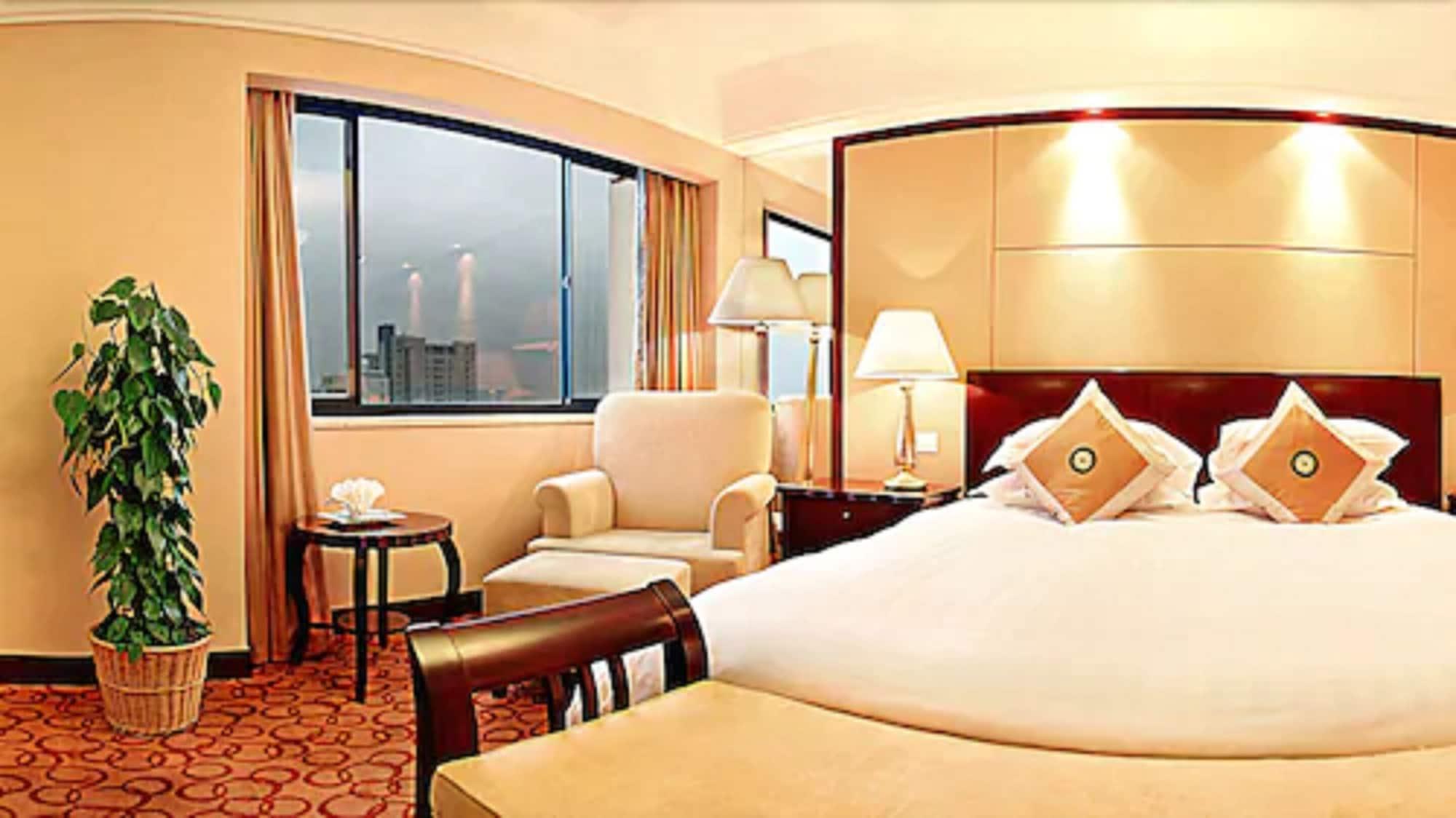 Shanghai Hotel Jin Jiang Exterior photo