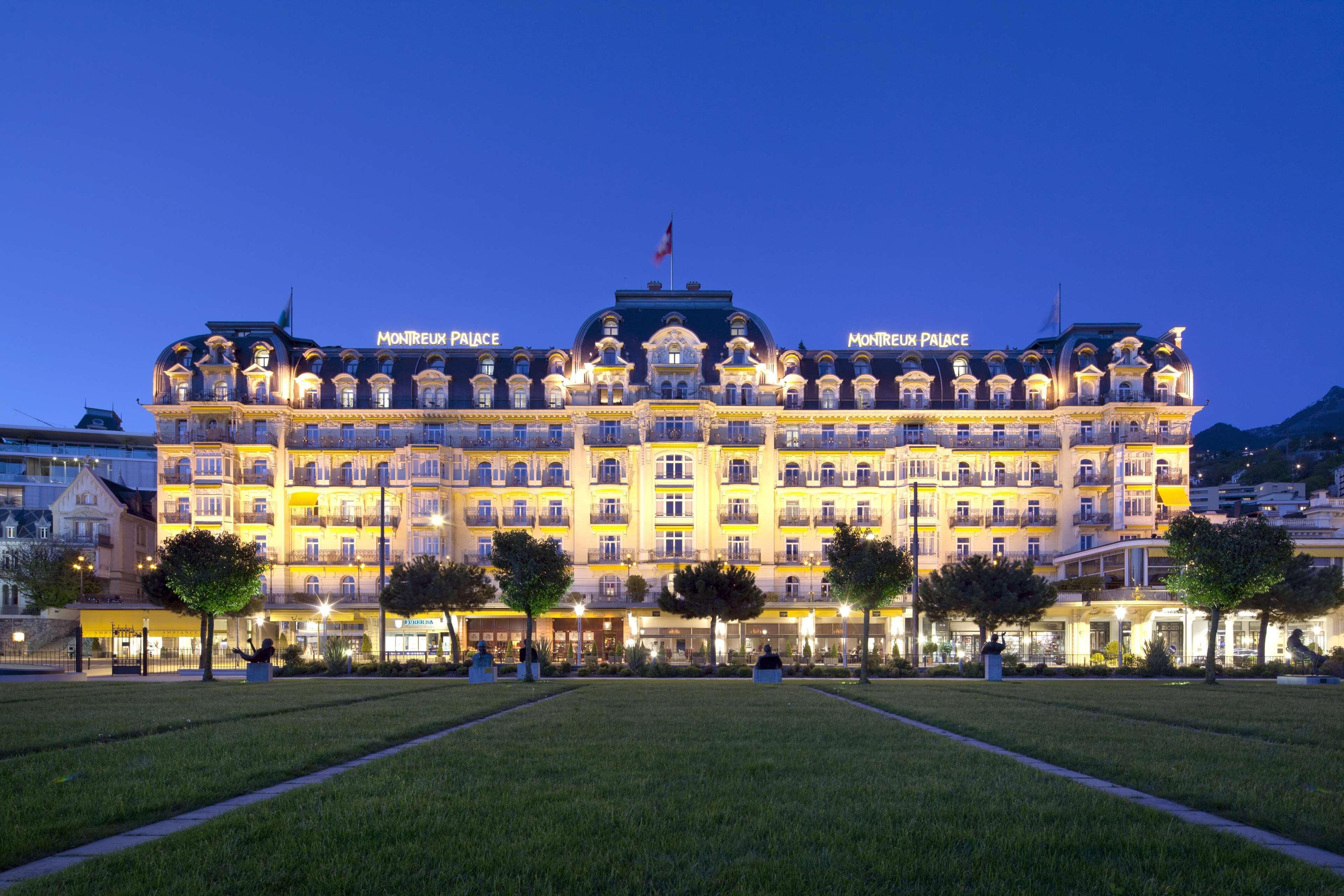 Fairmont Le Montreux Palace Exterior photo