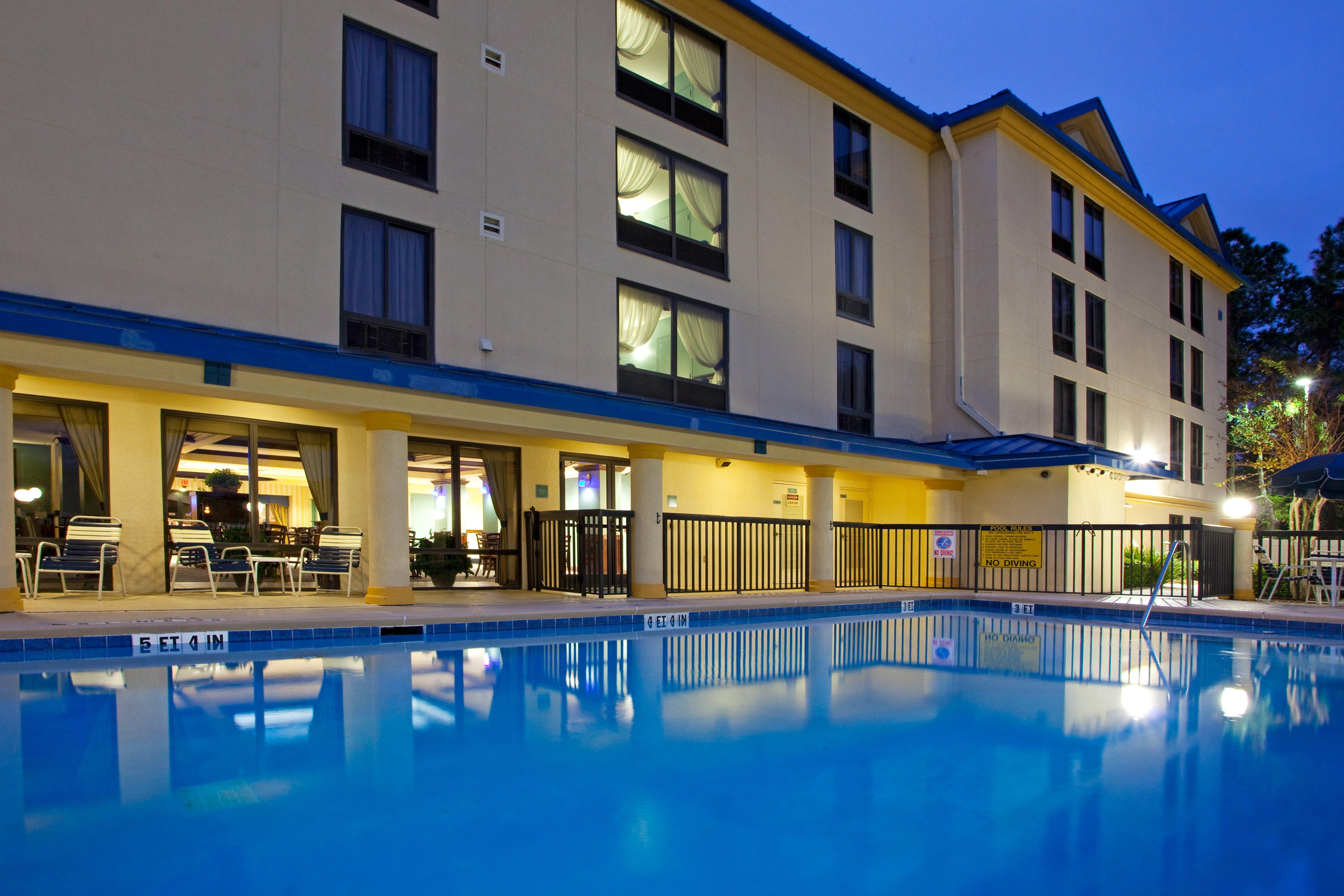 Holiday Inn Express Hotel & Suites Jacksonville-South, An Ihg Hotel Exterior photo