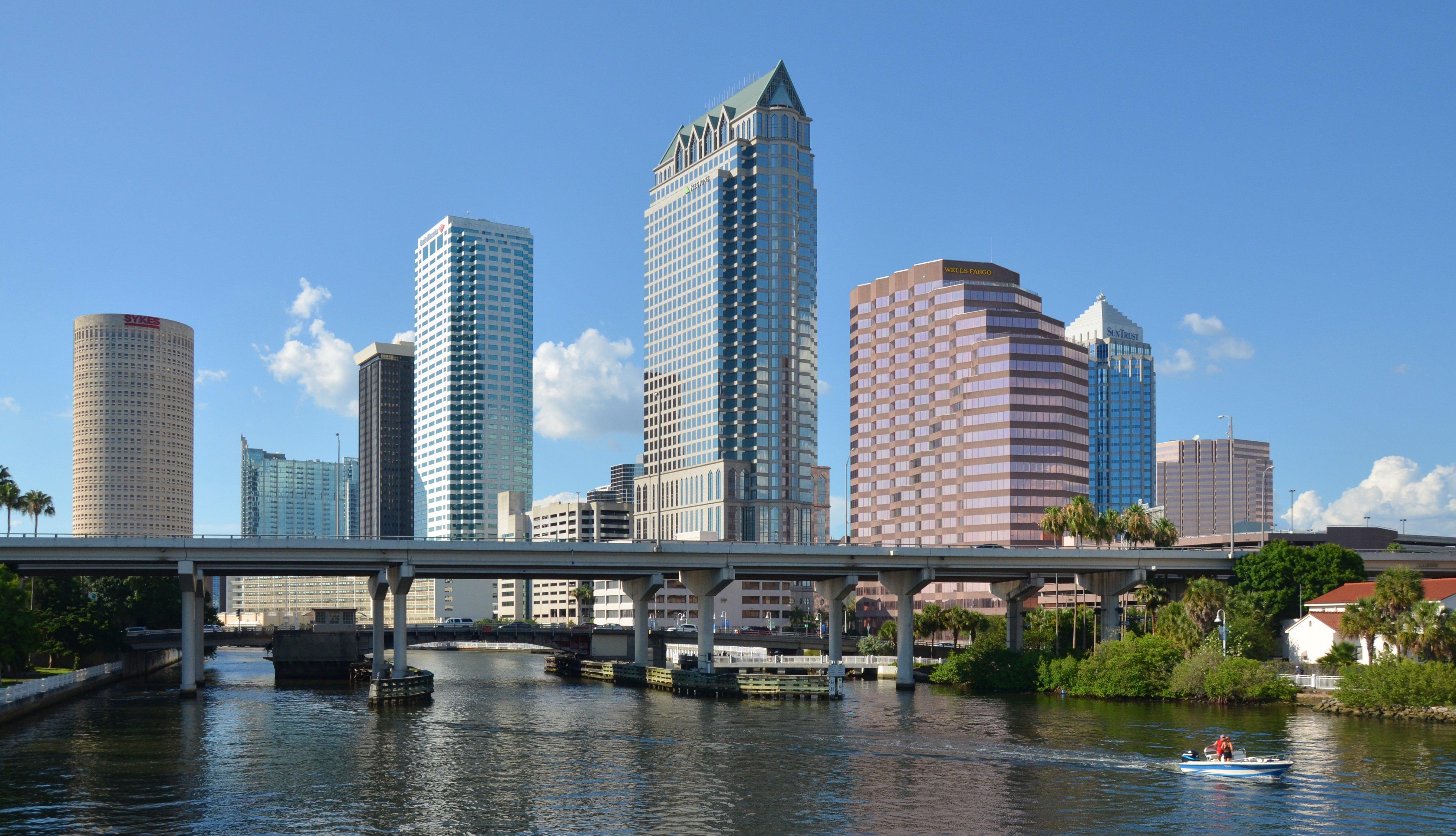 Holiday Inn Express Hotel & Suites Tampa-Rocky Point Island, An Ihg Hotel Exterior photo