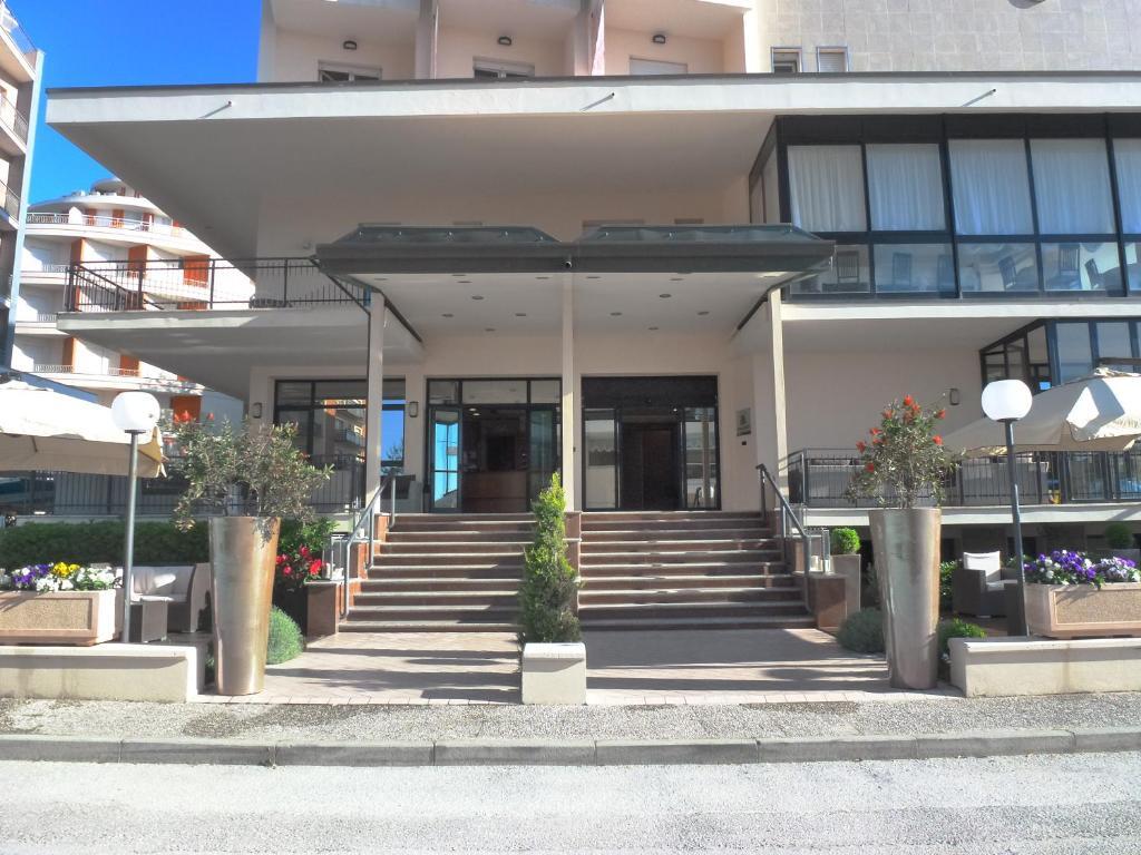 Hotel Apollo Milano Marittima Exterior photo