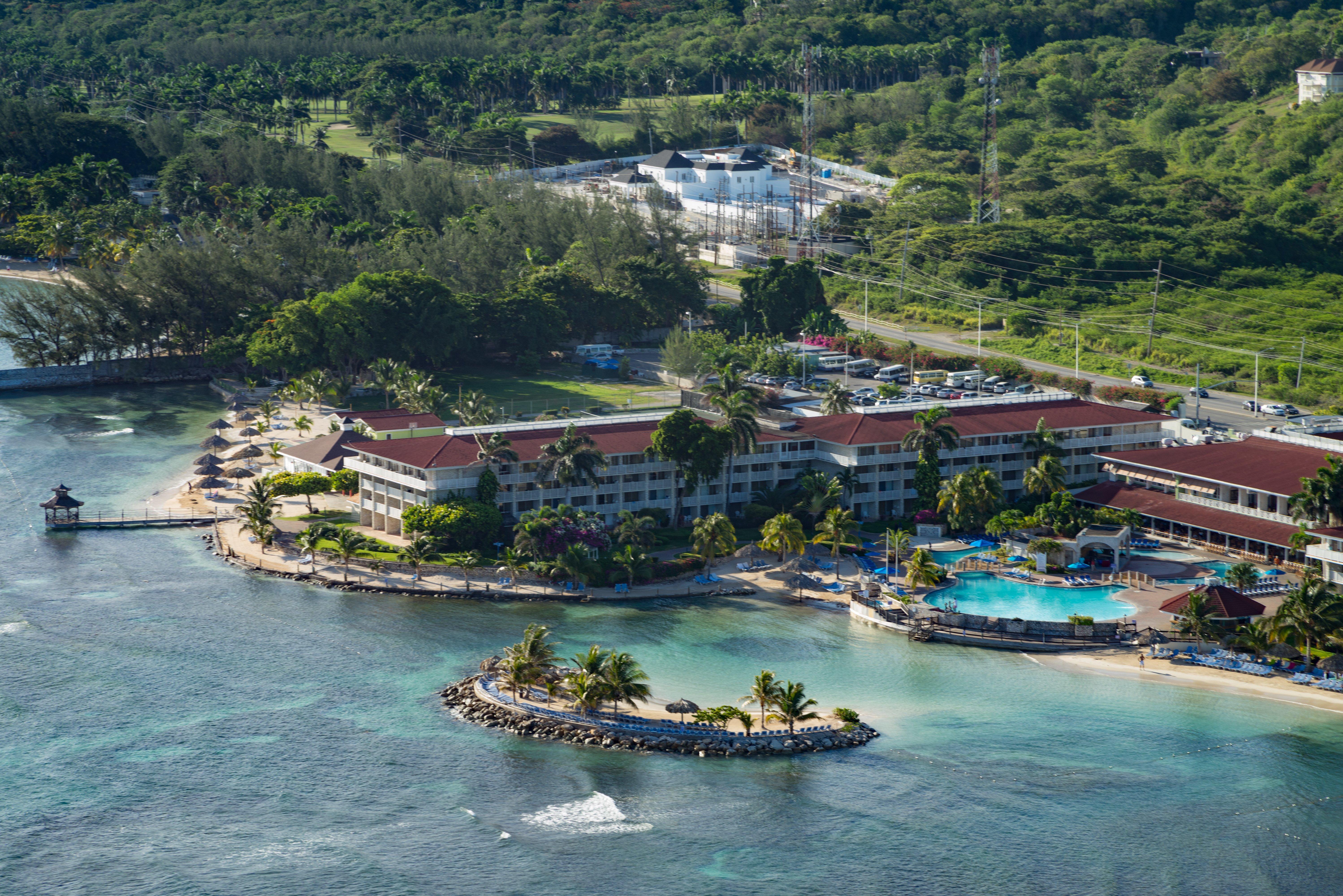 Holiday Inn Resort Montego Bay All-Inclusive, An Ihg Hotel Exterior photo