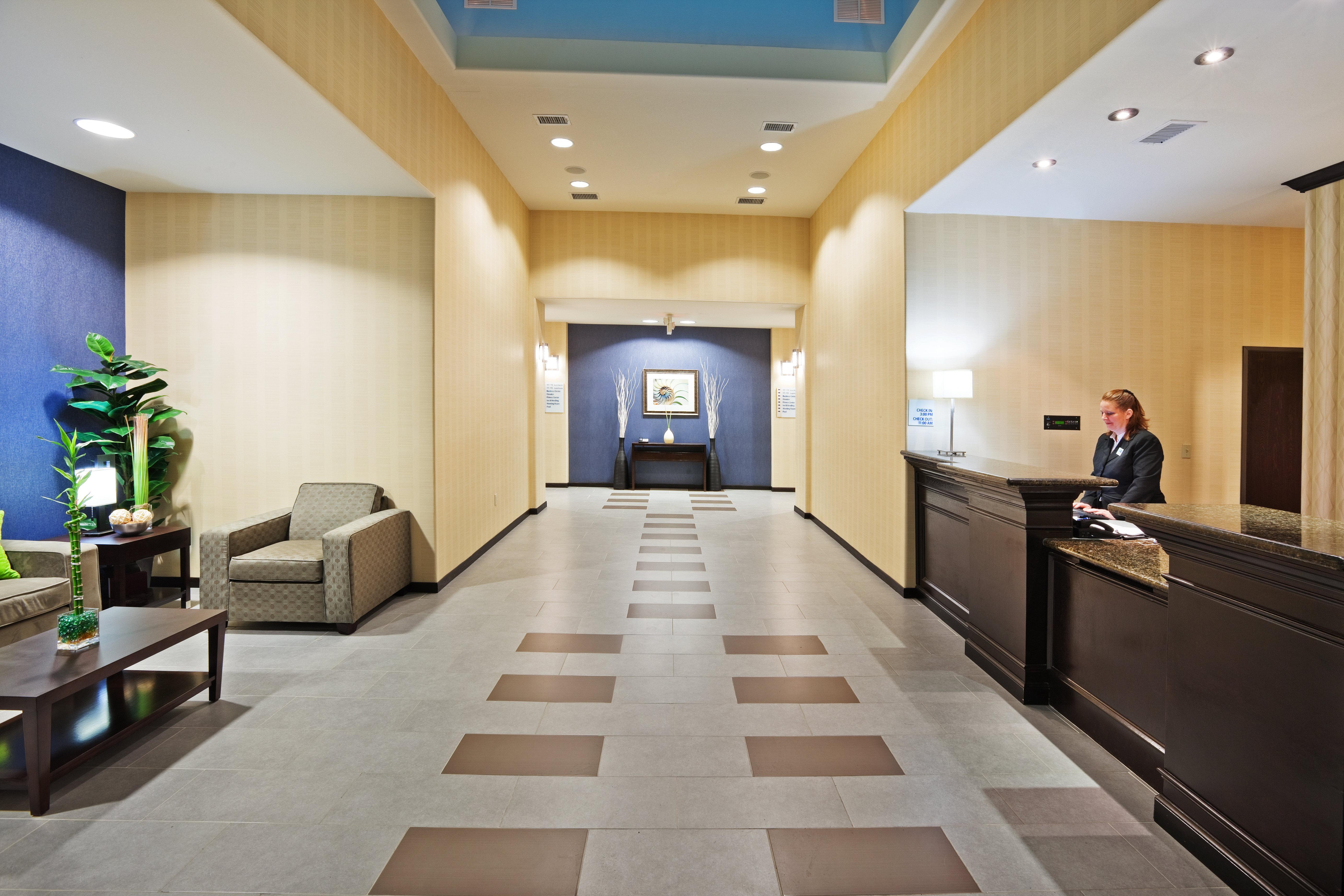 Holiday Inn Express Hotel And Suites Okmulgee Interior photo