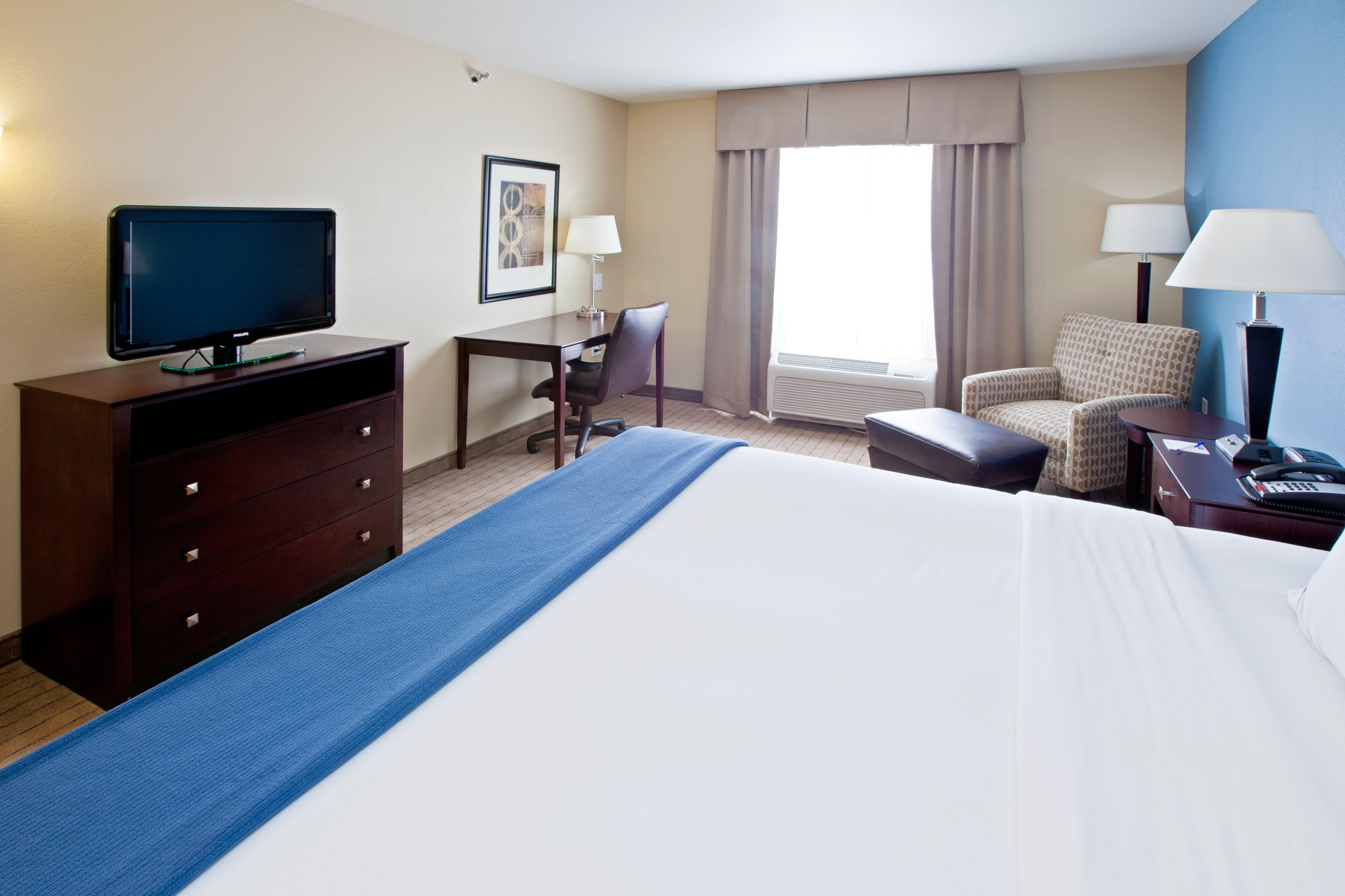 Holiday Inn Express Hotel & Suites Shelbyville, An Ihg Hotel Room photo