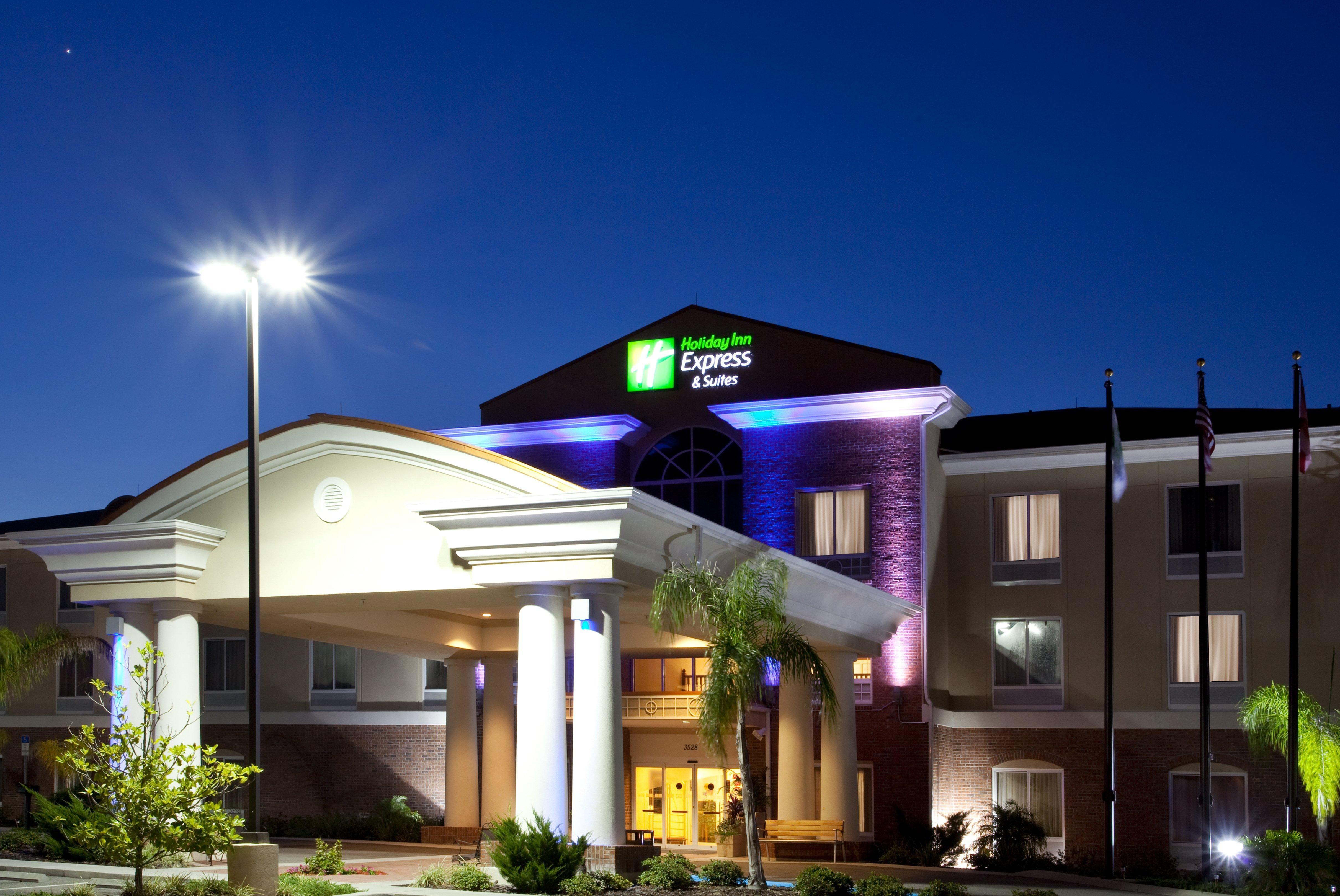 Holiday Inn Express - Spring Hill Florida, An Ihg Hotel Exterior photo