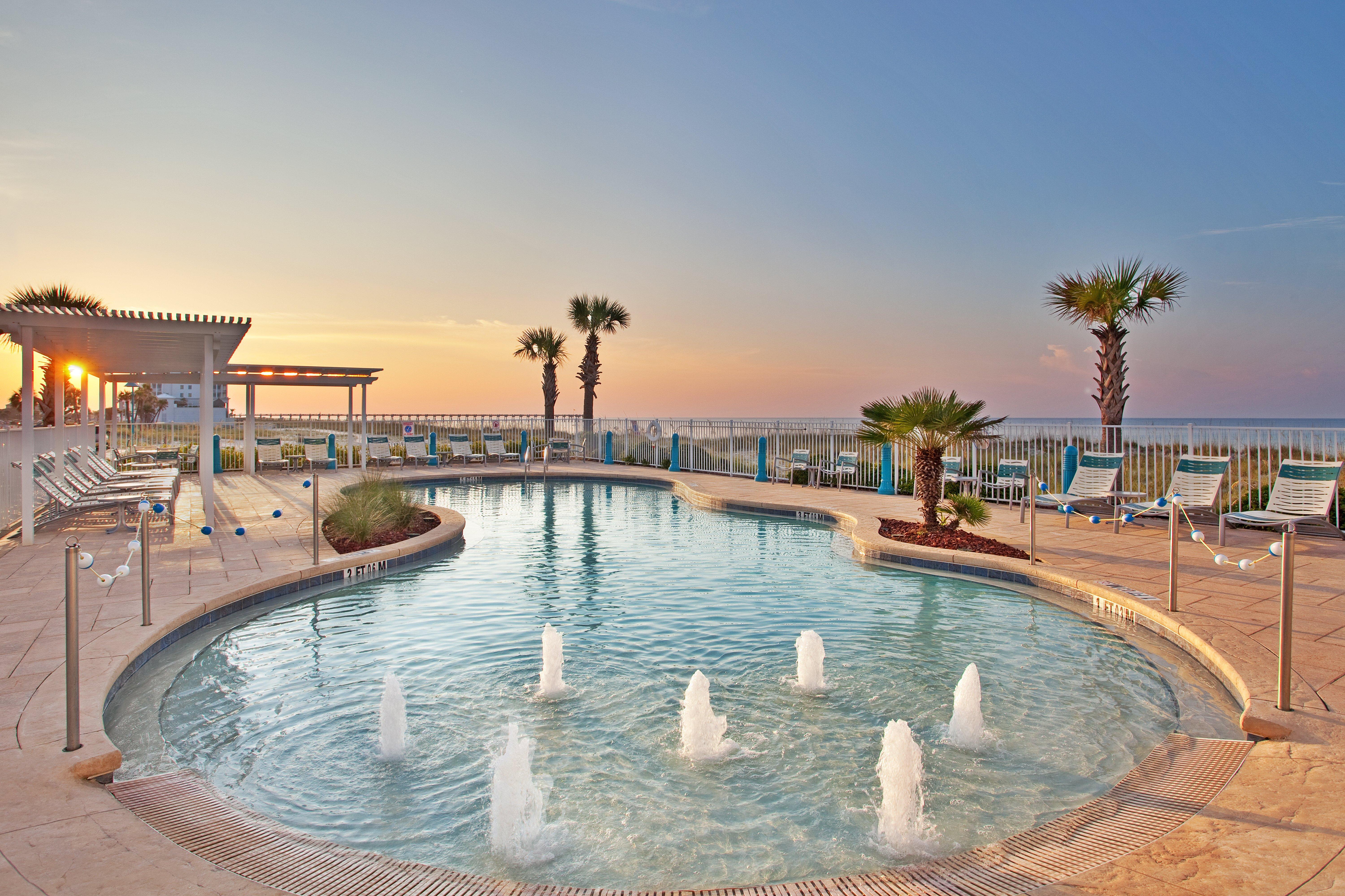 Holiday Inn Express Pensacola Beach, An Ihg Hotel Exterior photo