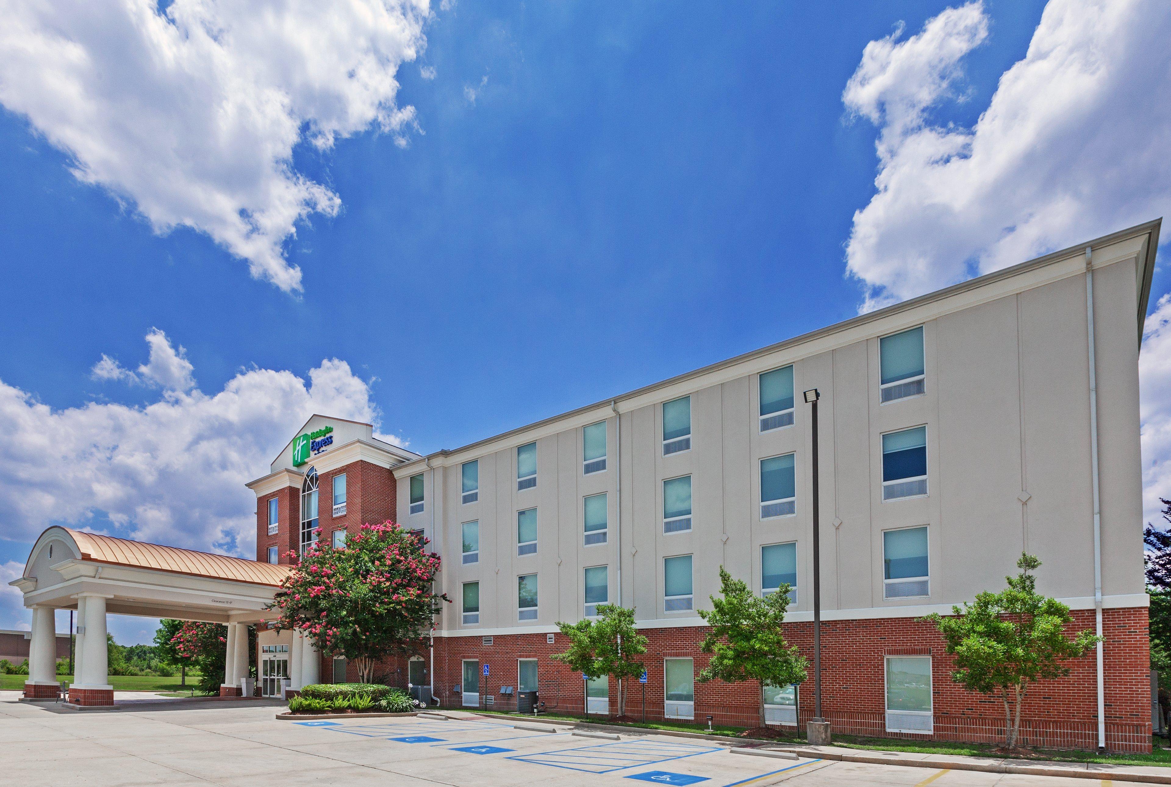 Holiday Inn Express & Suites Baton Rouge East, An Ihg Hotel Exterior photo