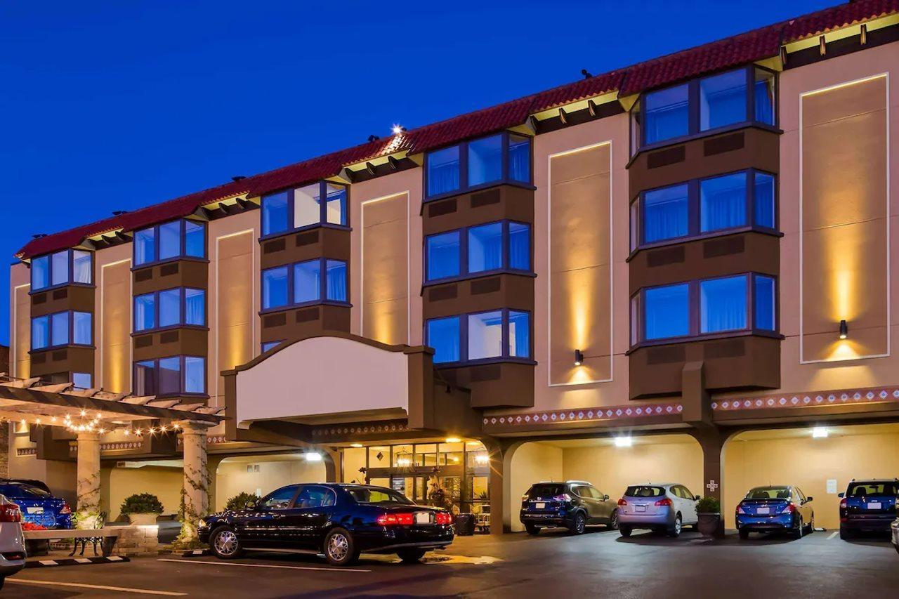 Seville Plaza Hotel Kansas City Exterior photo